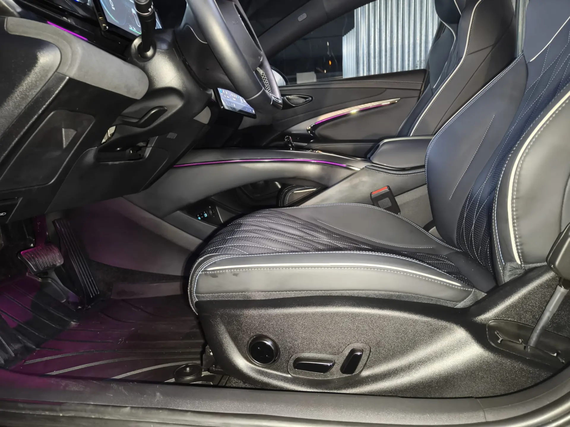 BYD Seal 82.5 kWh Design 16