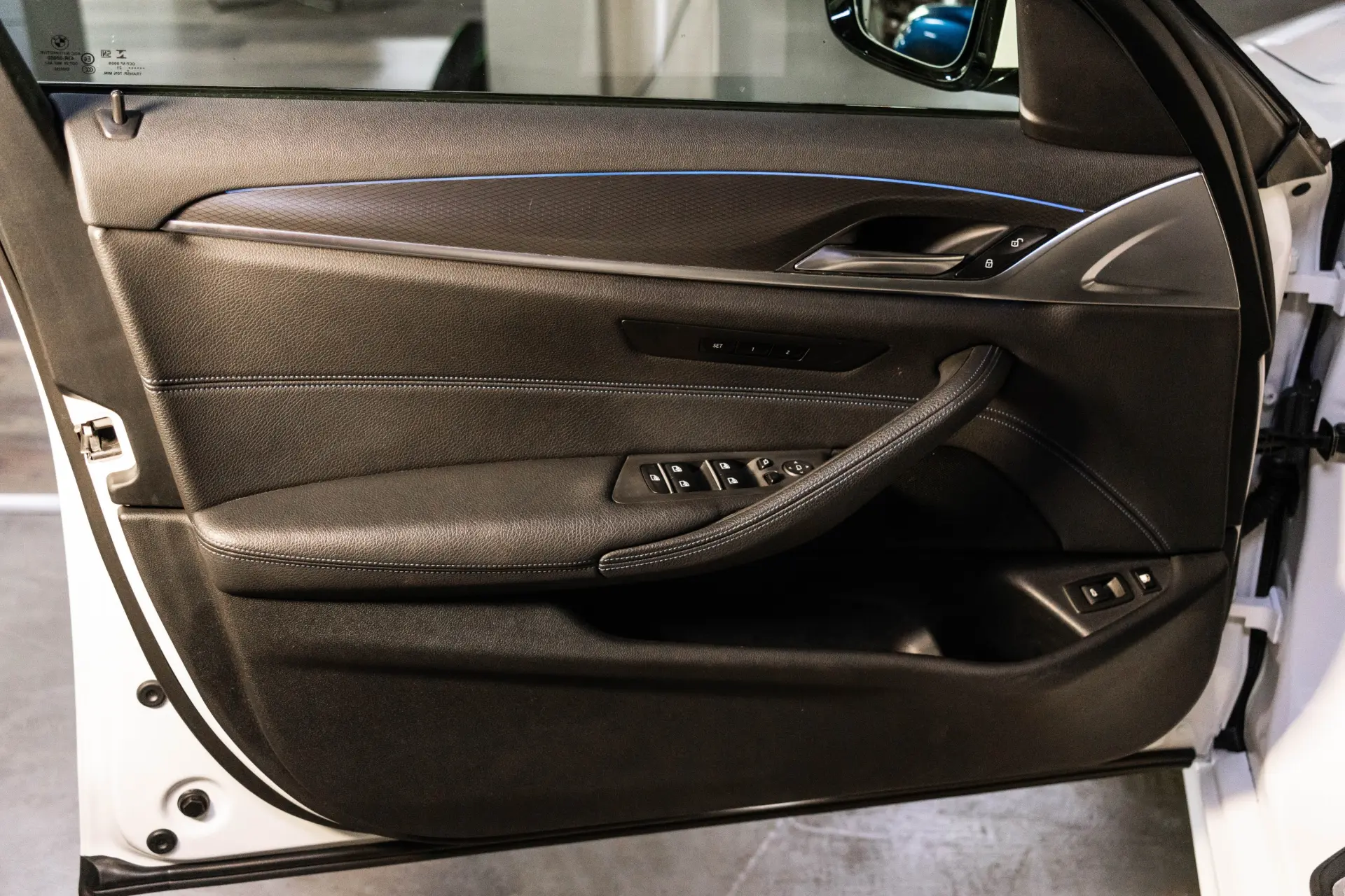 BMW 530 e Pack Desportivo M 40