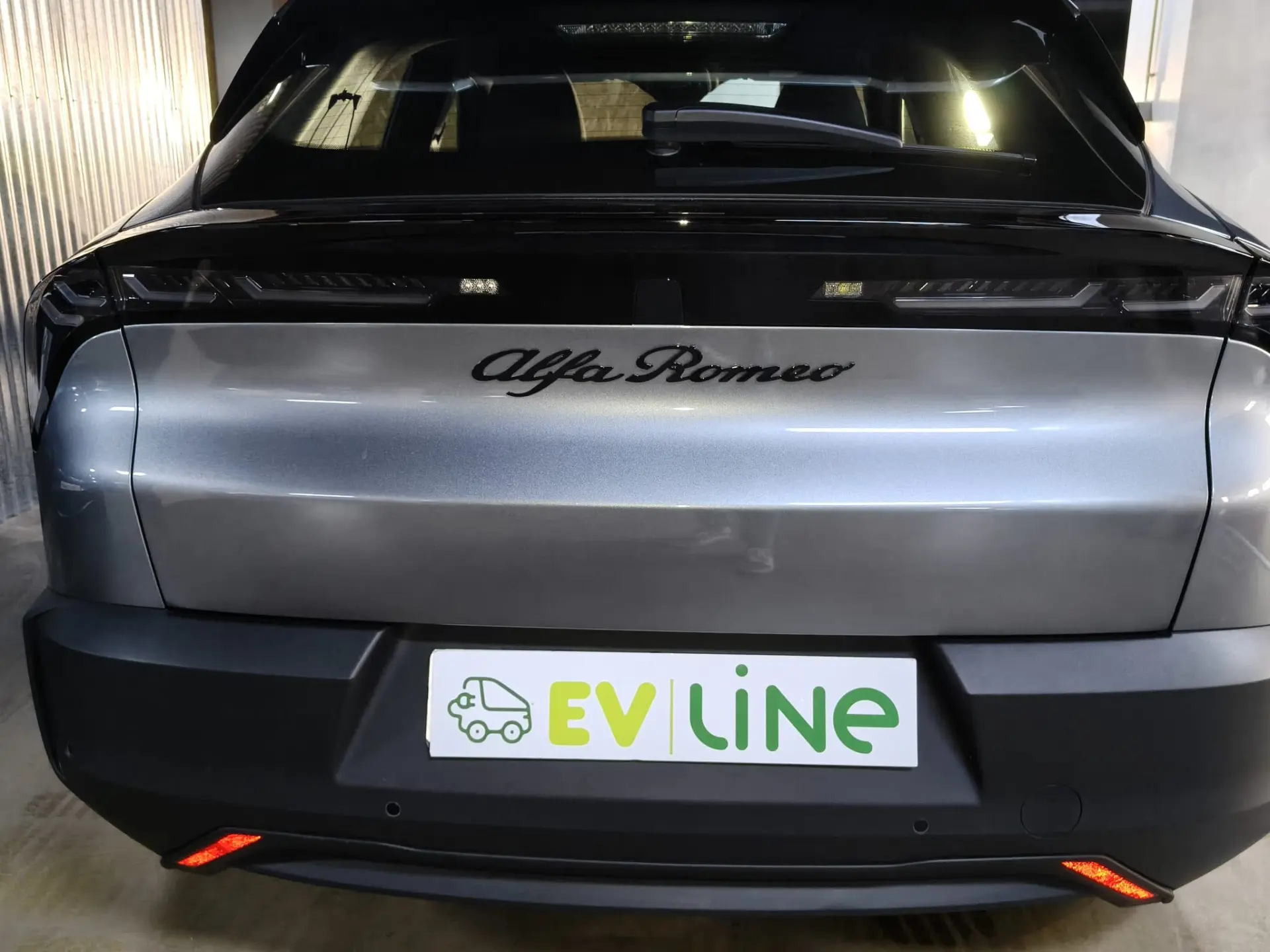 Alfa Romeo Junior 54 kWh Intensa 10