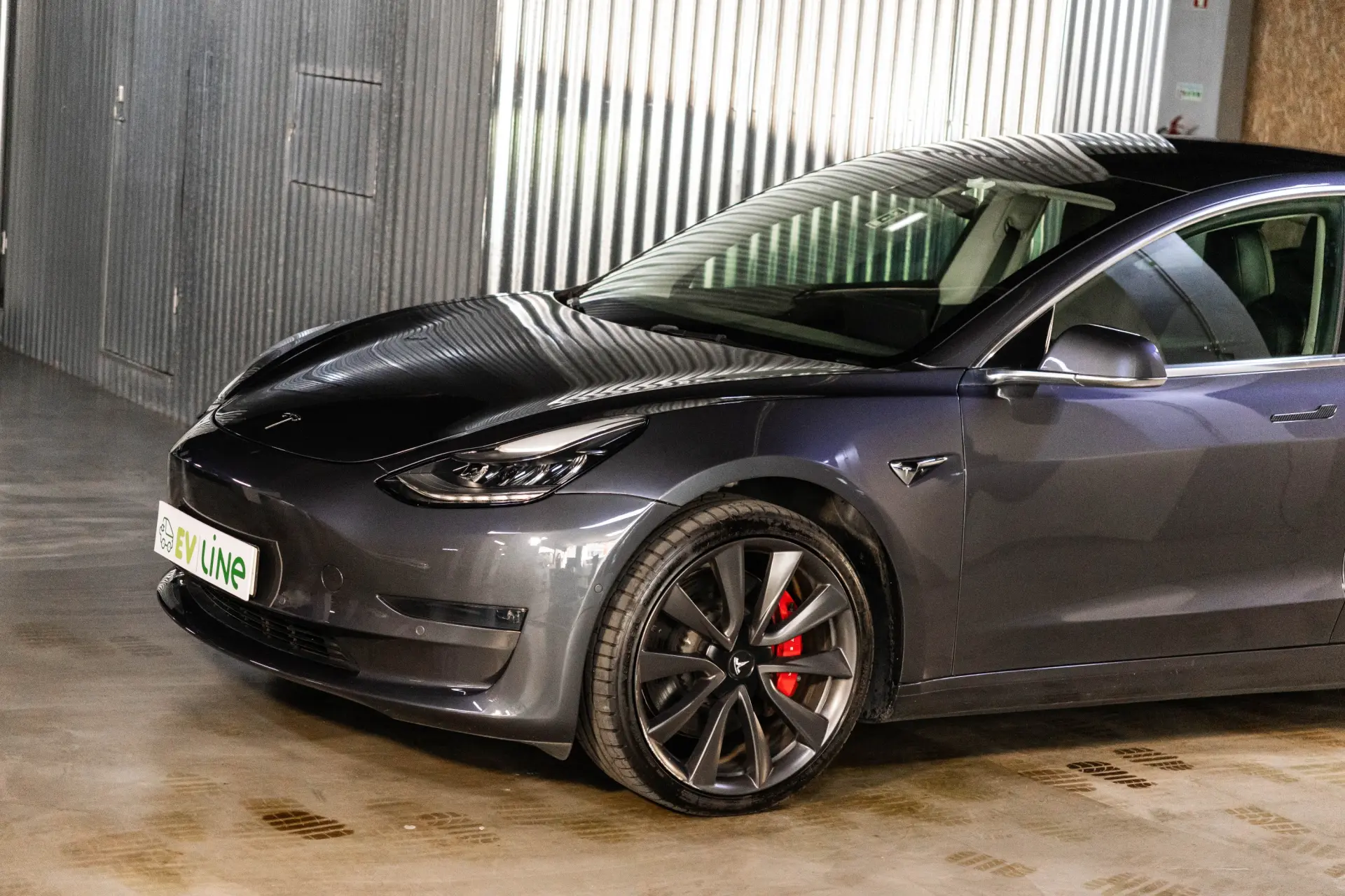 Tesla Model 3 Performance Dual Motor AWD 12
