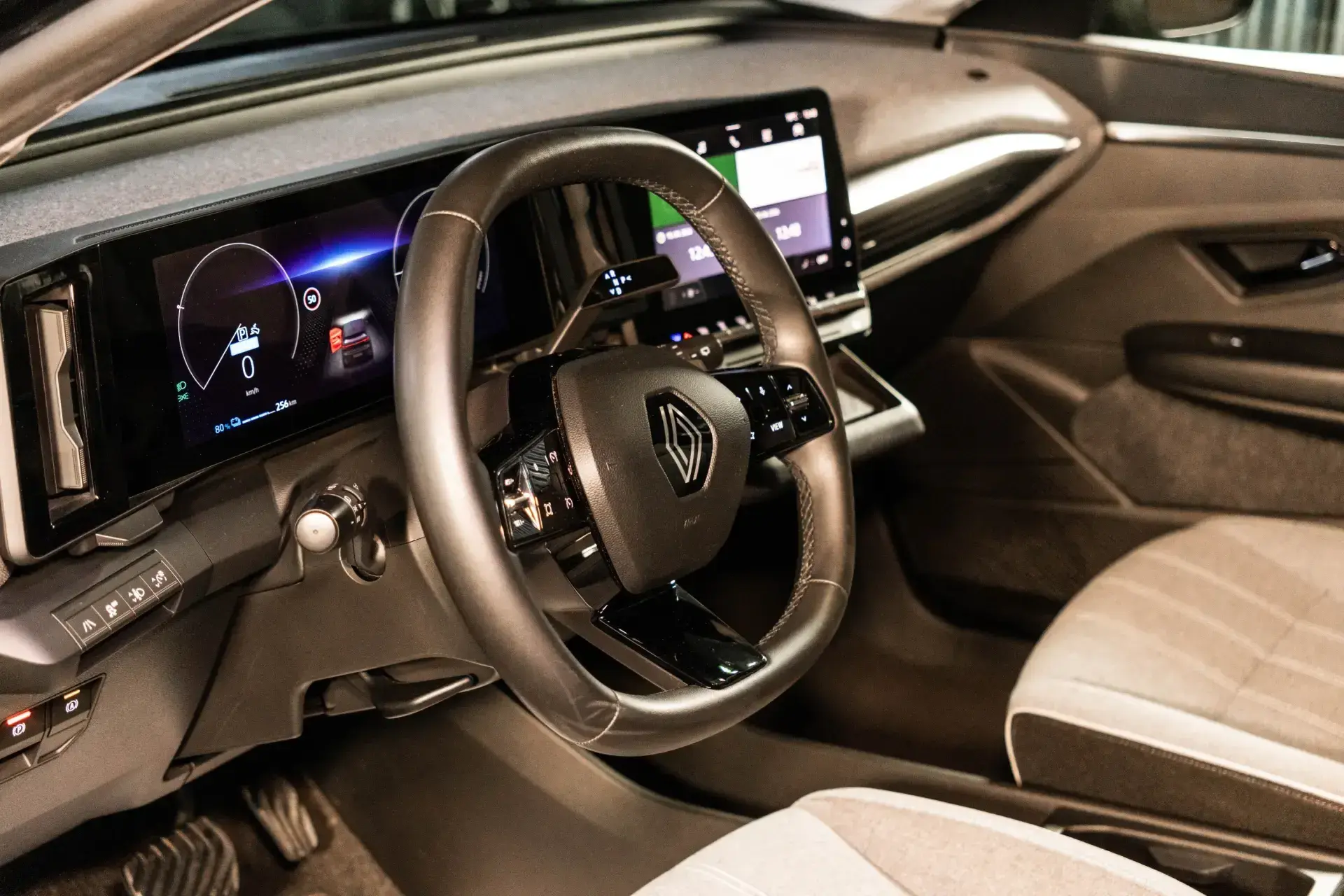 Renault Mégane E-Tech EV60 220hp optimum charge Equilibre 25