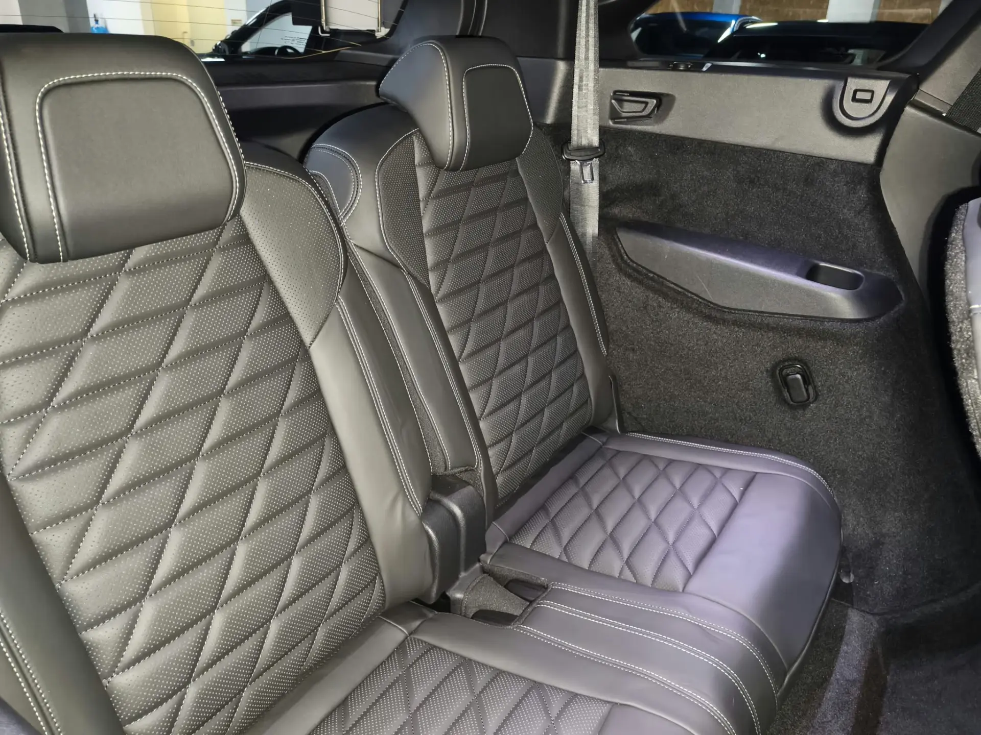 Peugeot E-5008 210 GT Exclusive 45