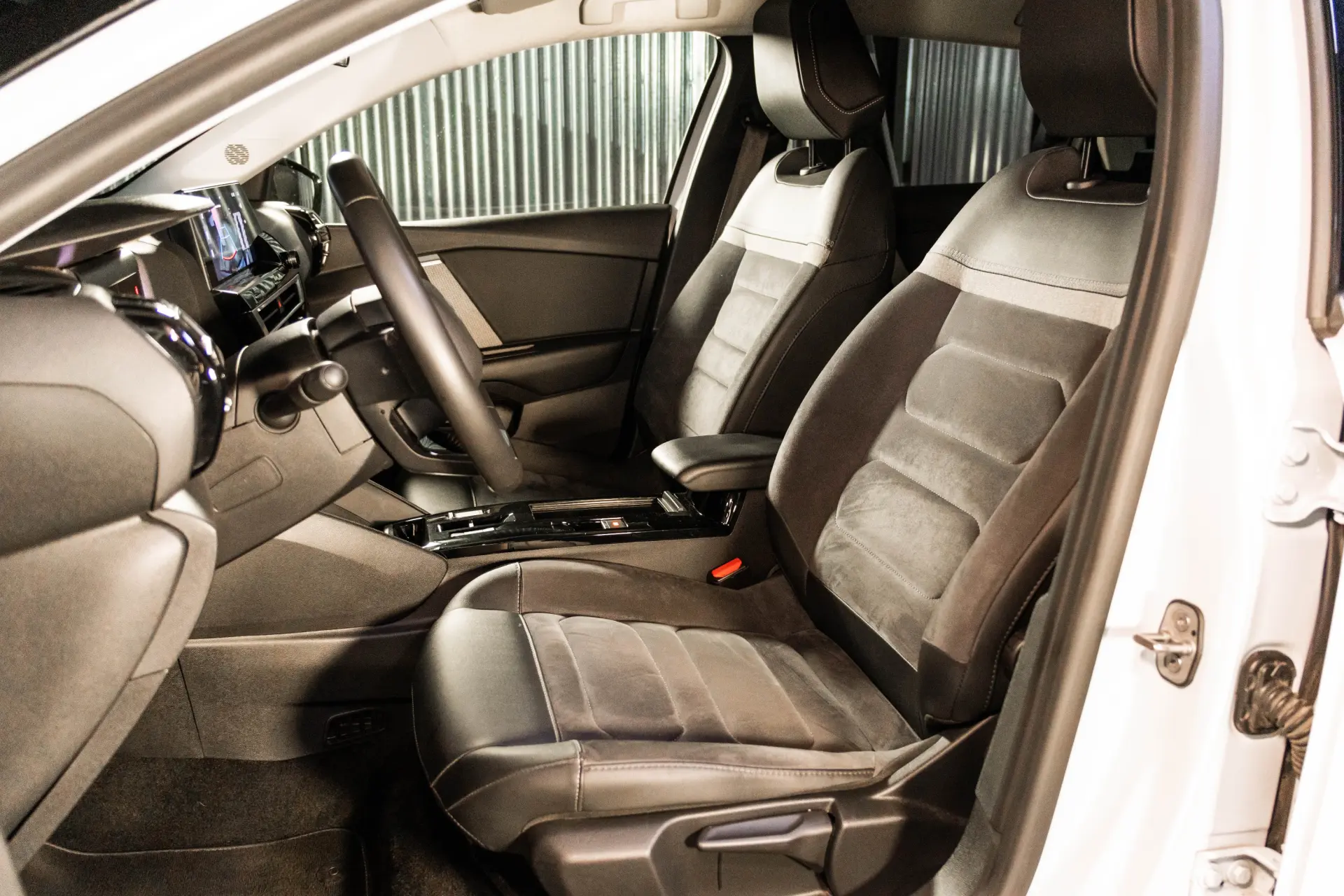 Citroën e-C4 50 kWh E-Series Collection 38