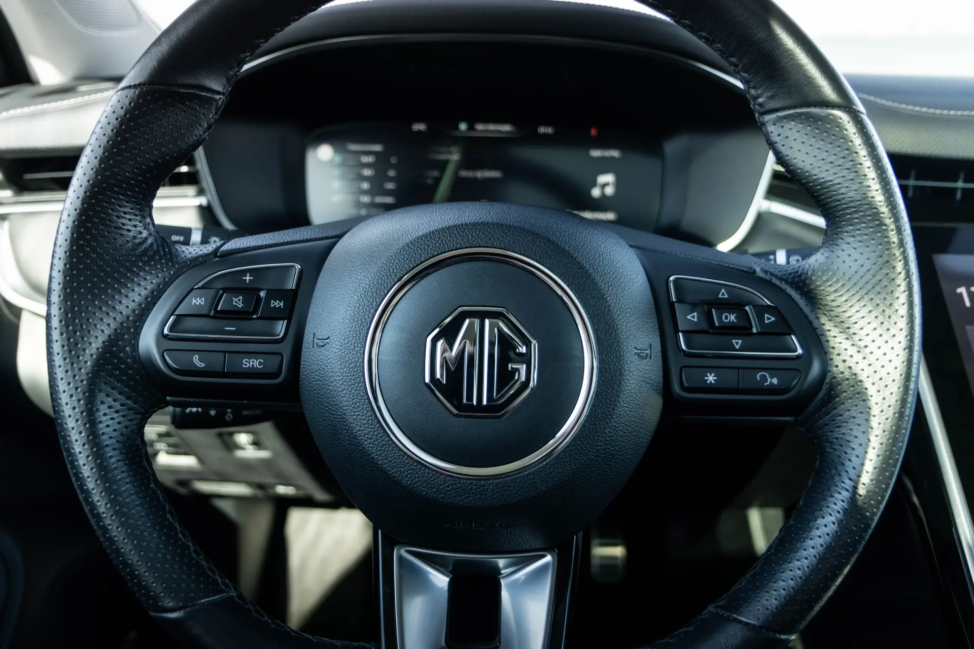 MG Marvel R 70 kWh Luxury 22