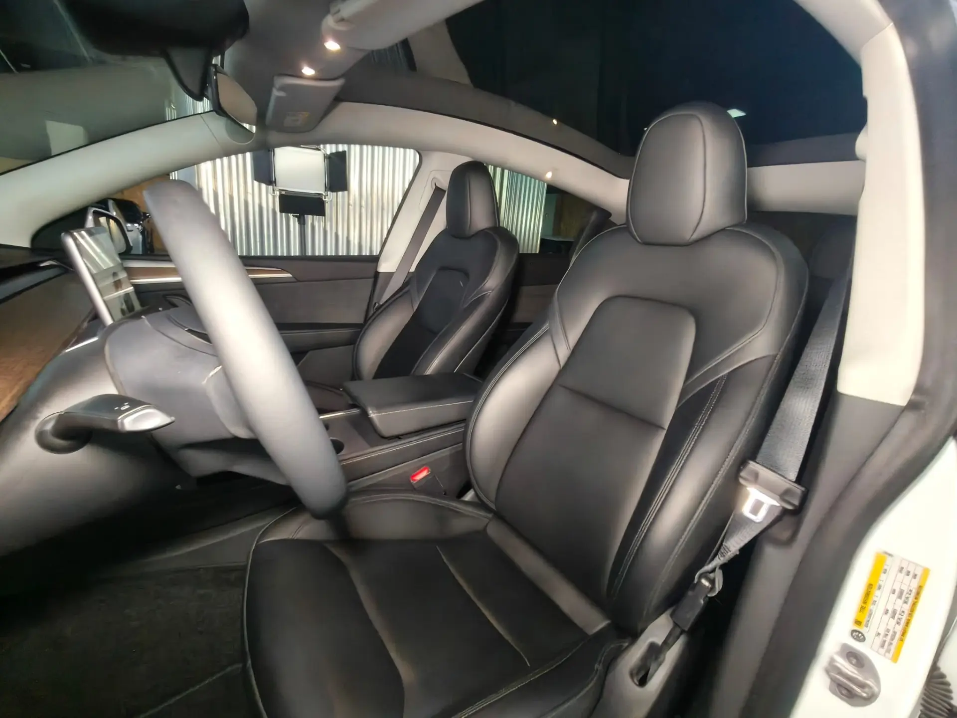 Tesla Model Y RWD 20