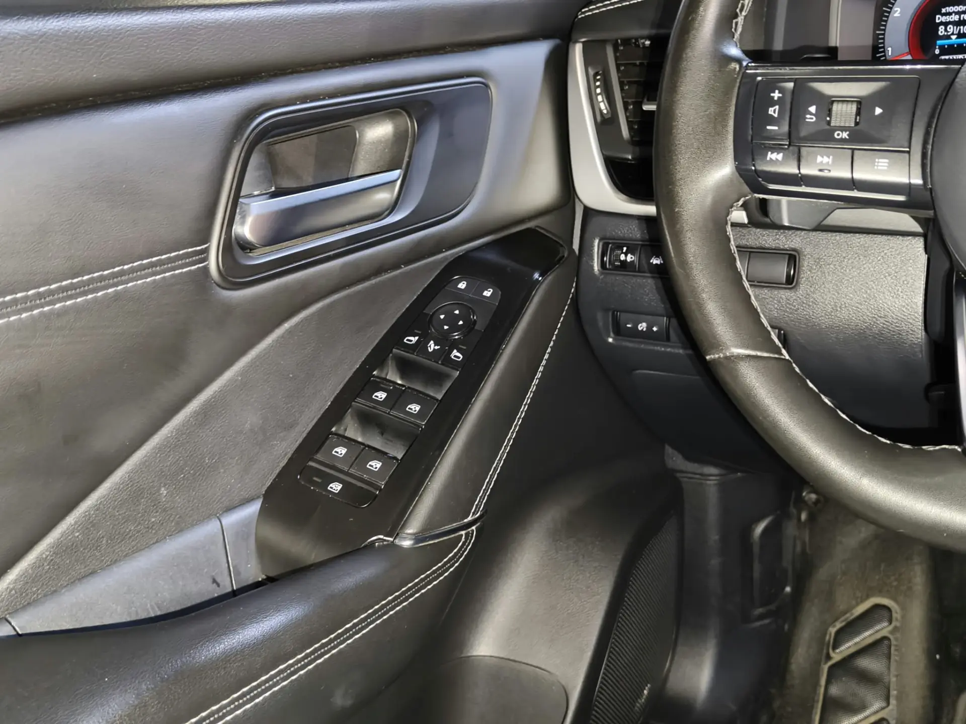 Nissan Qashqai 1.3 DIG-T N-Connecta LED Xtronic 26
