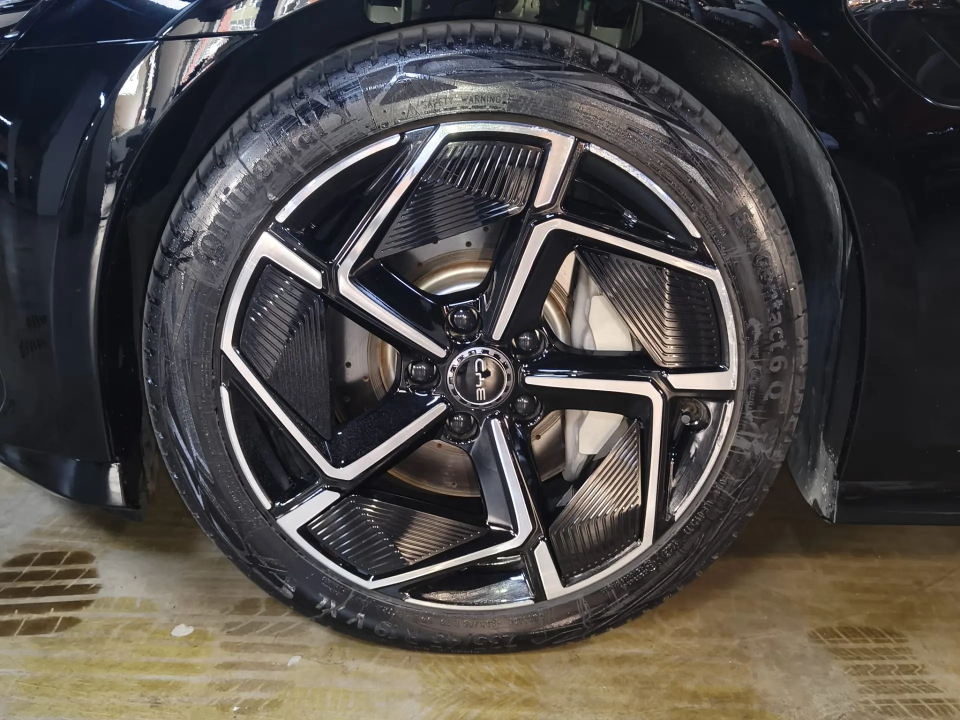 BYD Seal 82.5 kWh Design 11