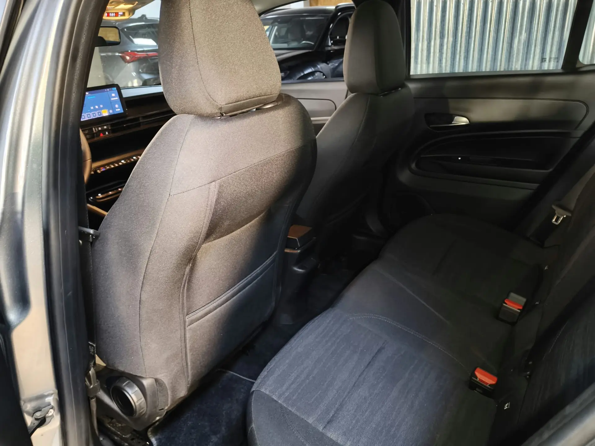 Jeep Avenger 54 kWh Longitude 27