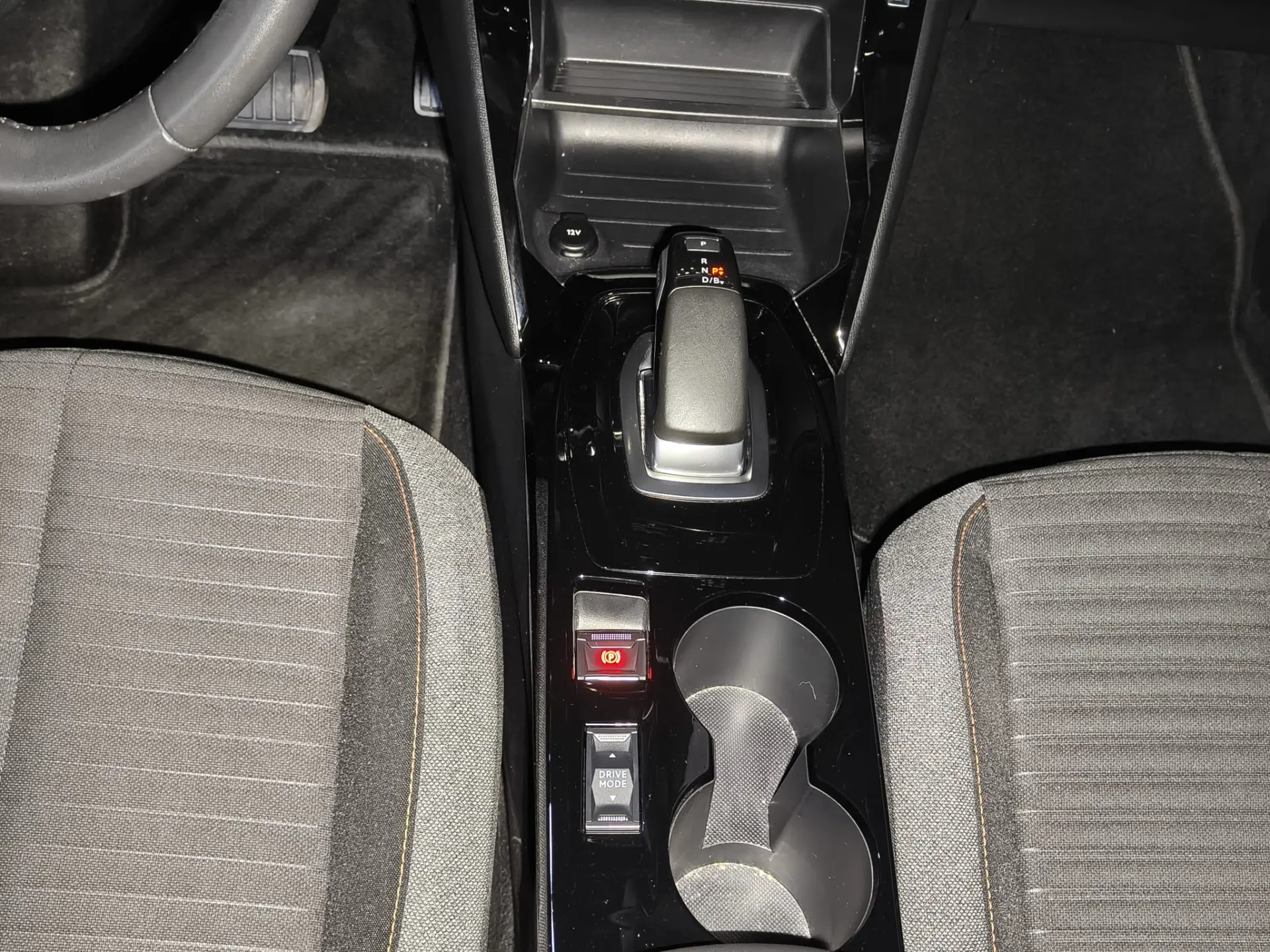 Peugeot e-208 50 kWh Active Pack 18