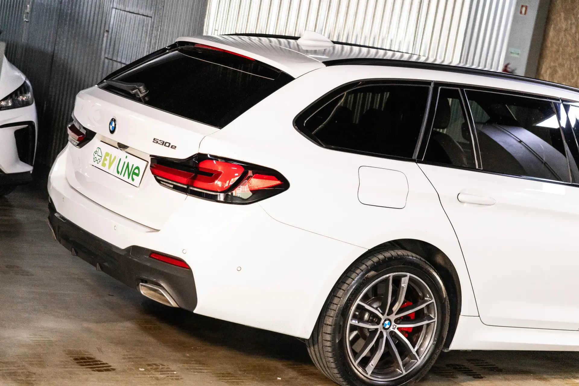 BMW 530 e Pack Desportivo M 11
