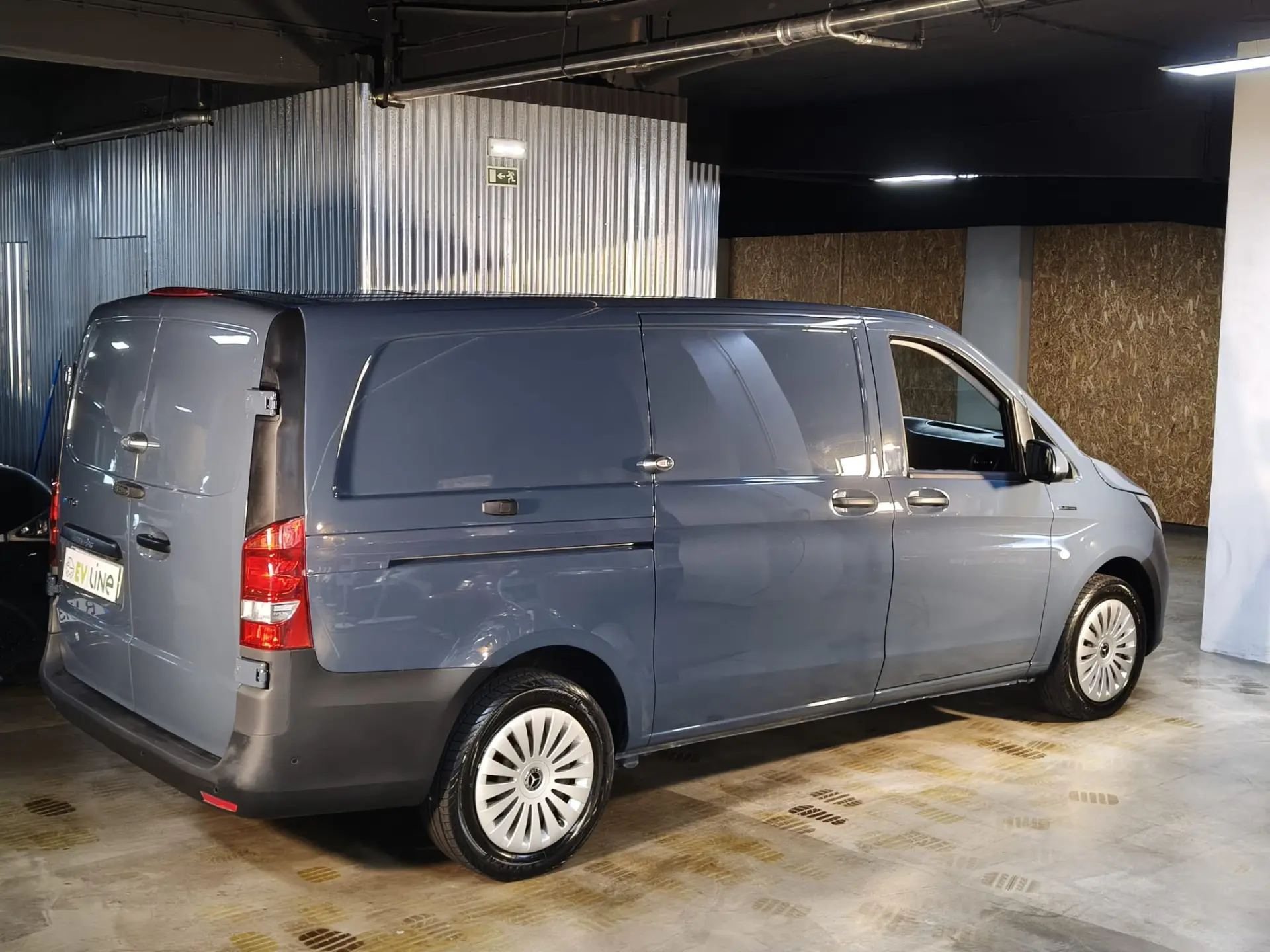Mercedes-Benz eVito Tourer Extra-Longa PRO 7