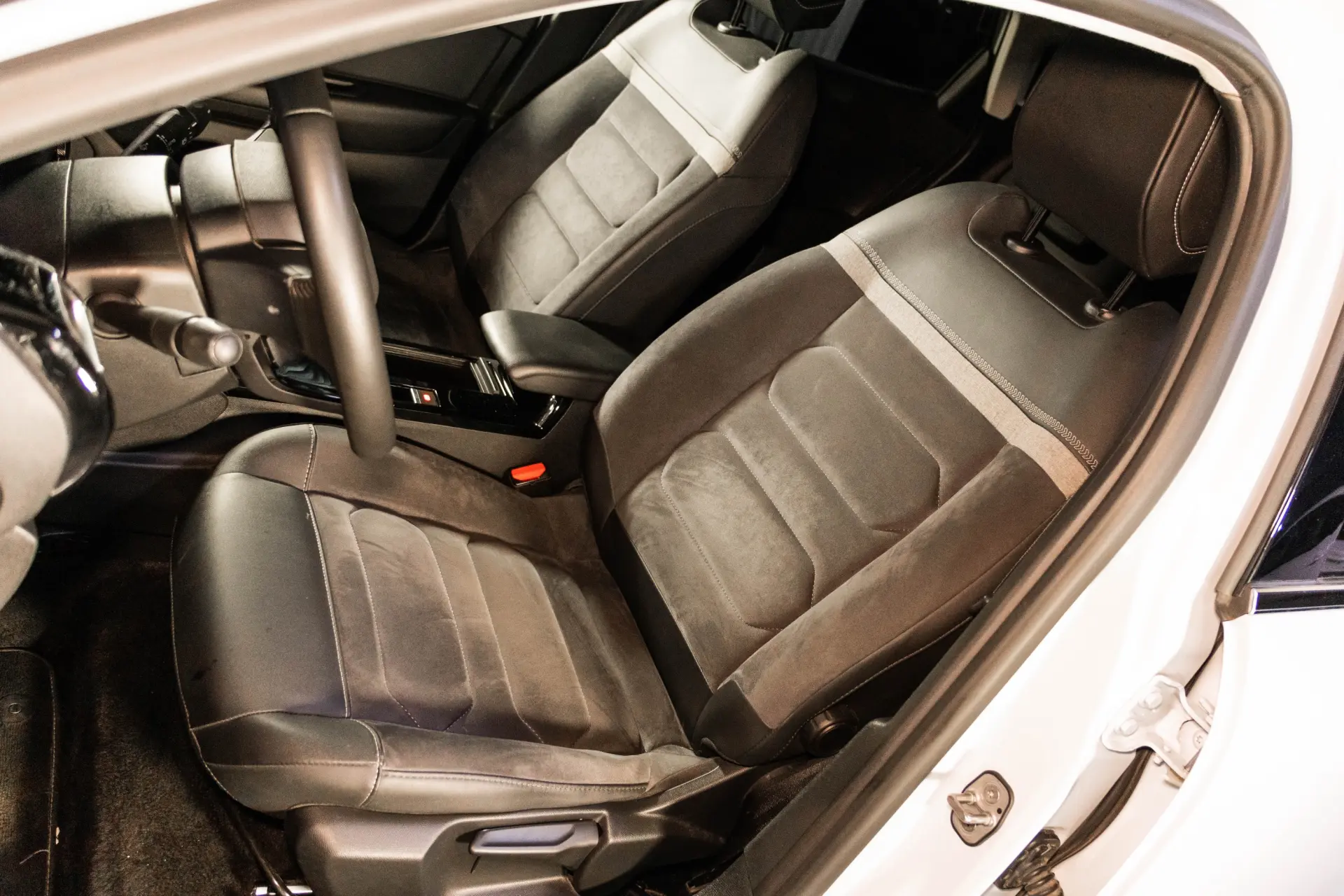 Citroën e-C4 50 kWh E-Series Collection 39