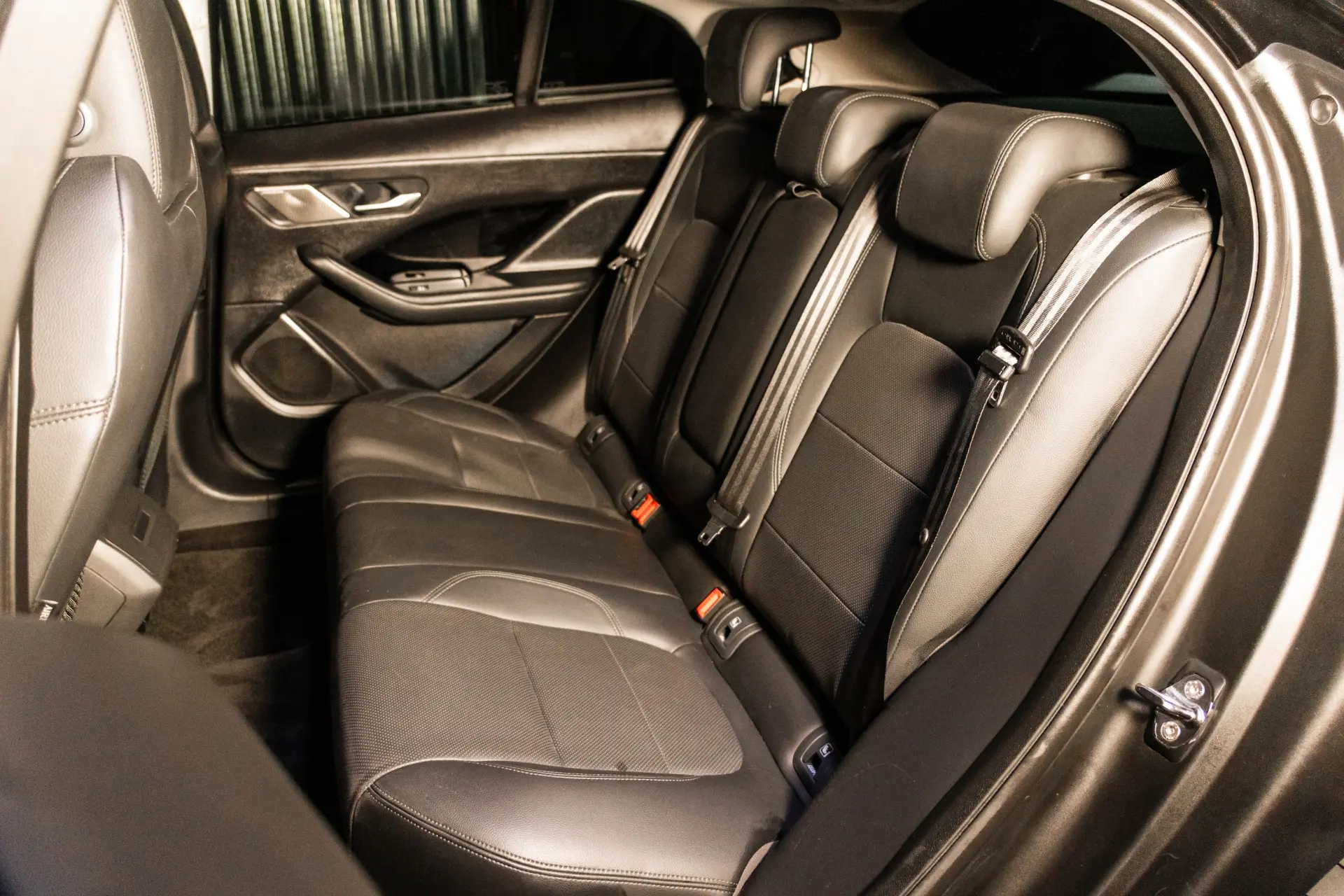 Jaguar I-Pace Black AWD Aut. 32