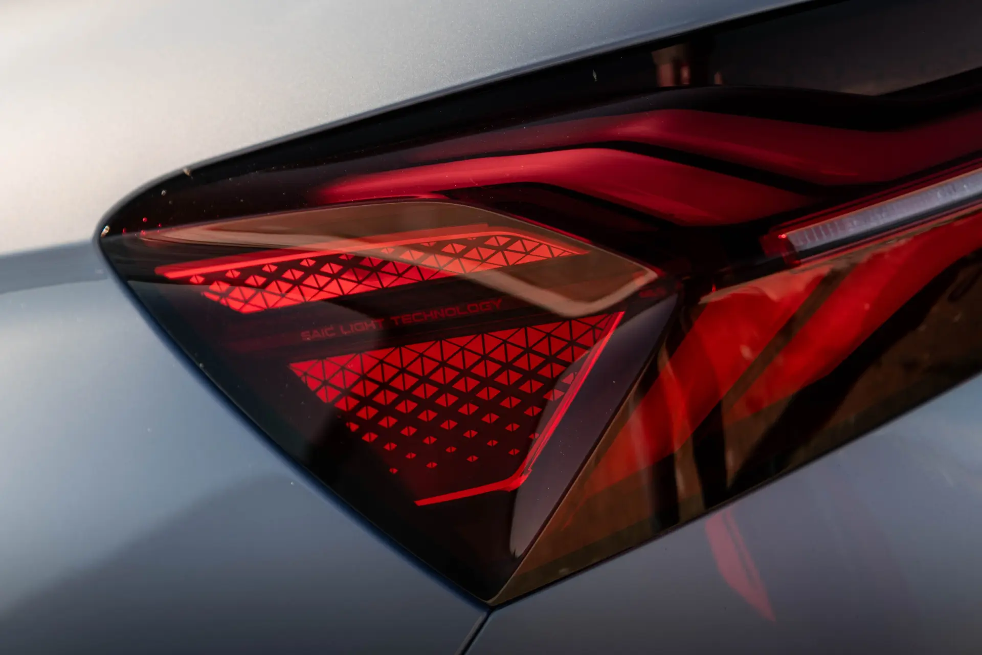 MG Marvel R 70 kWh Luxury 18