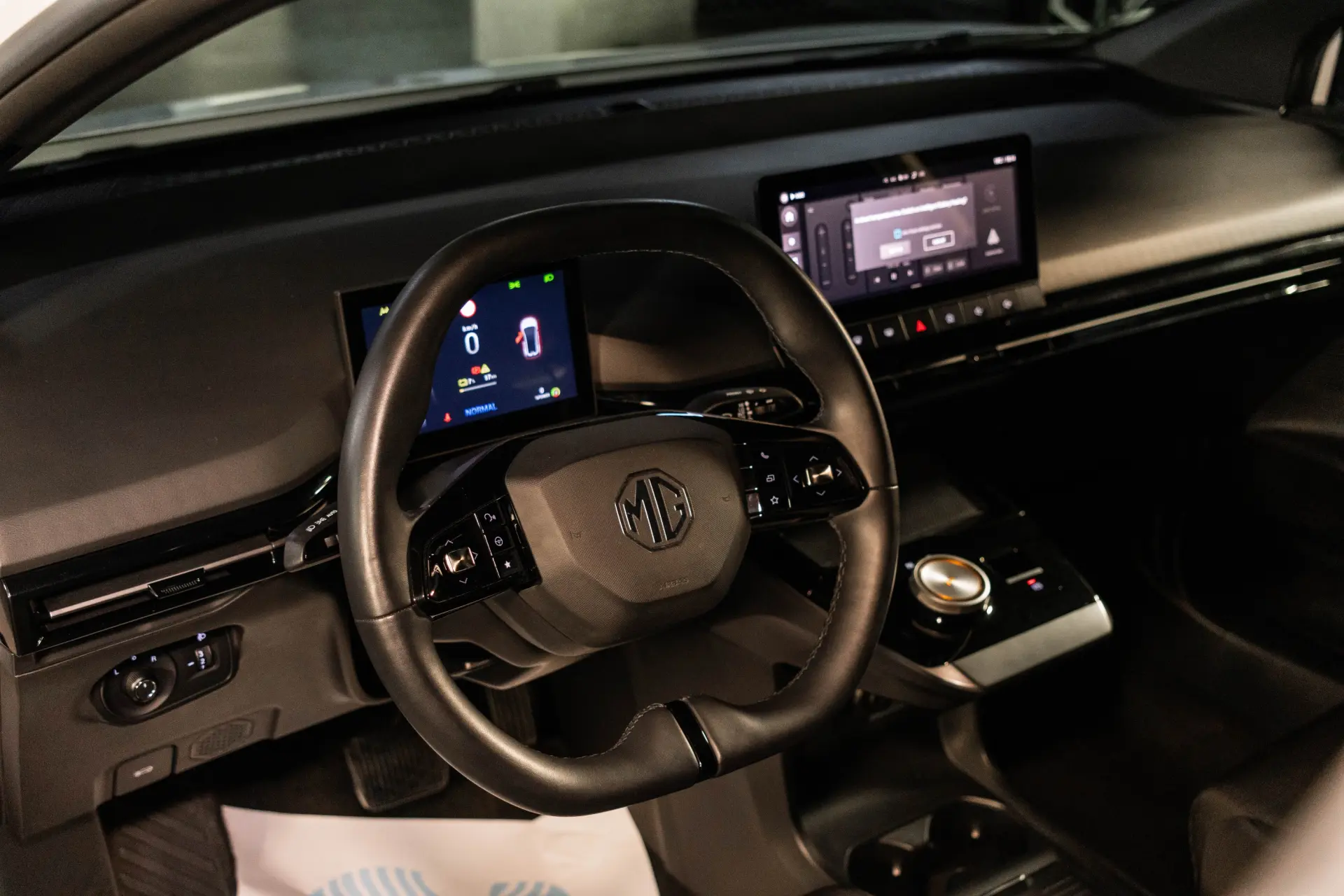 MG MG4 64 kWh Comfort 19