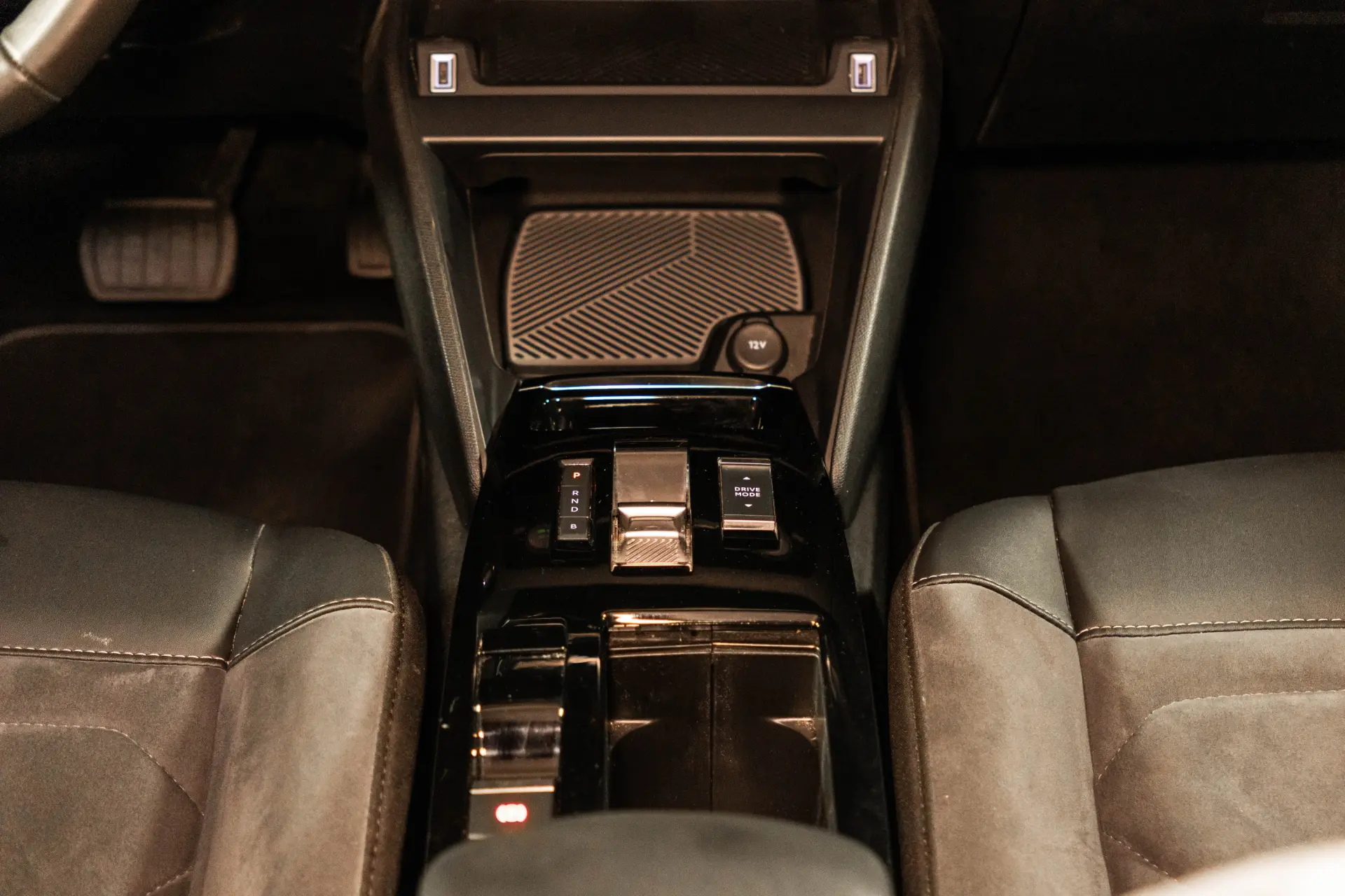 Citroën e-C4 50 kWh E-Series Collection 28