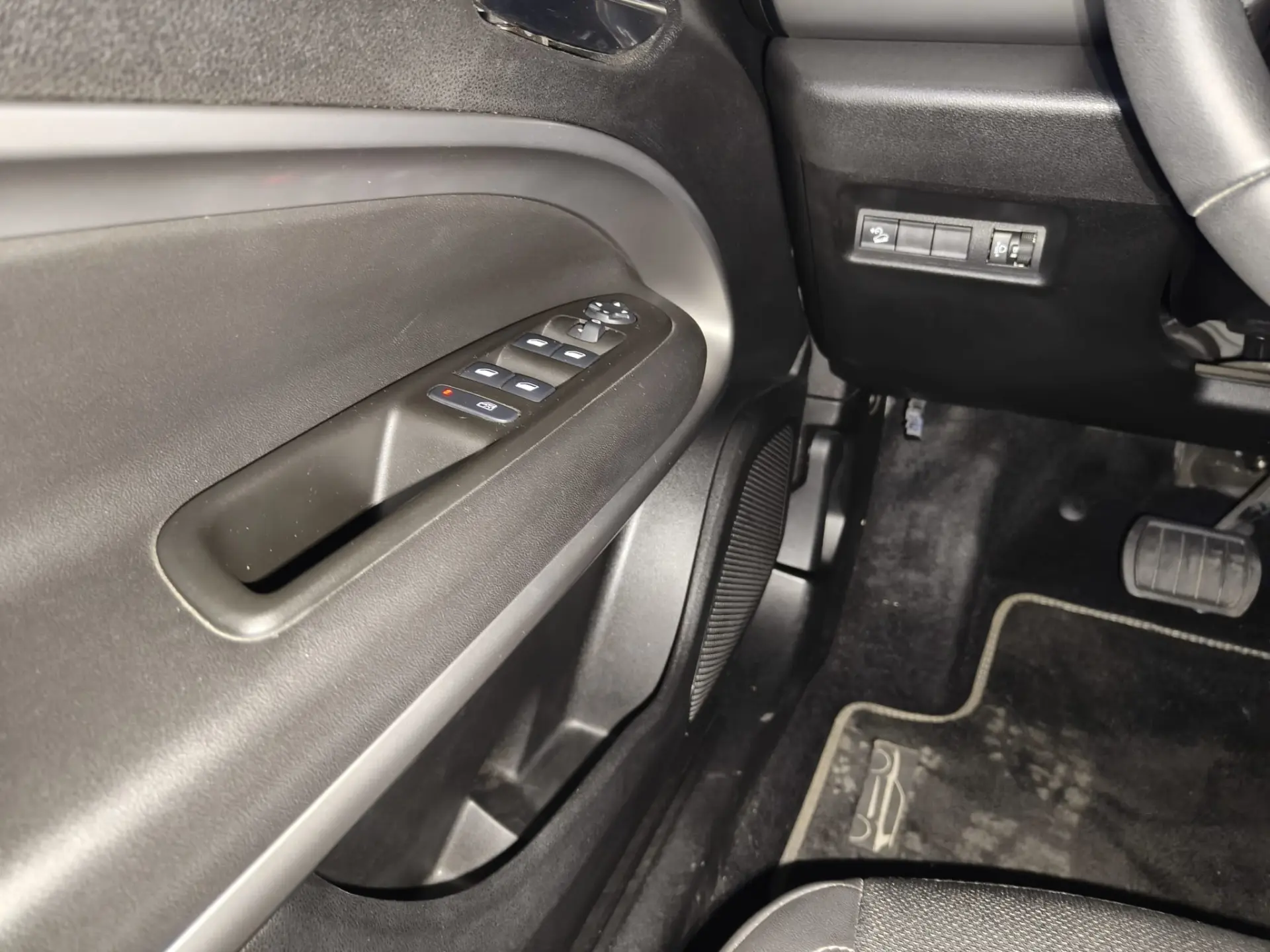 Jeep Avenger 54 kWh Longitude 21