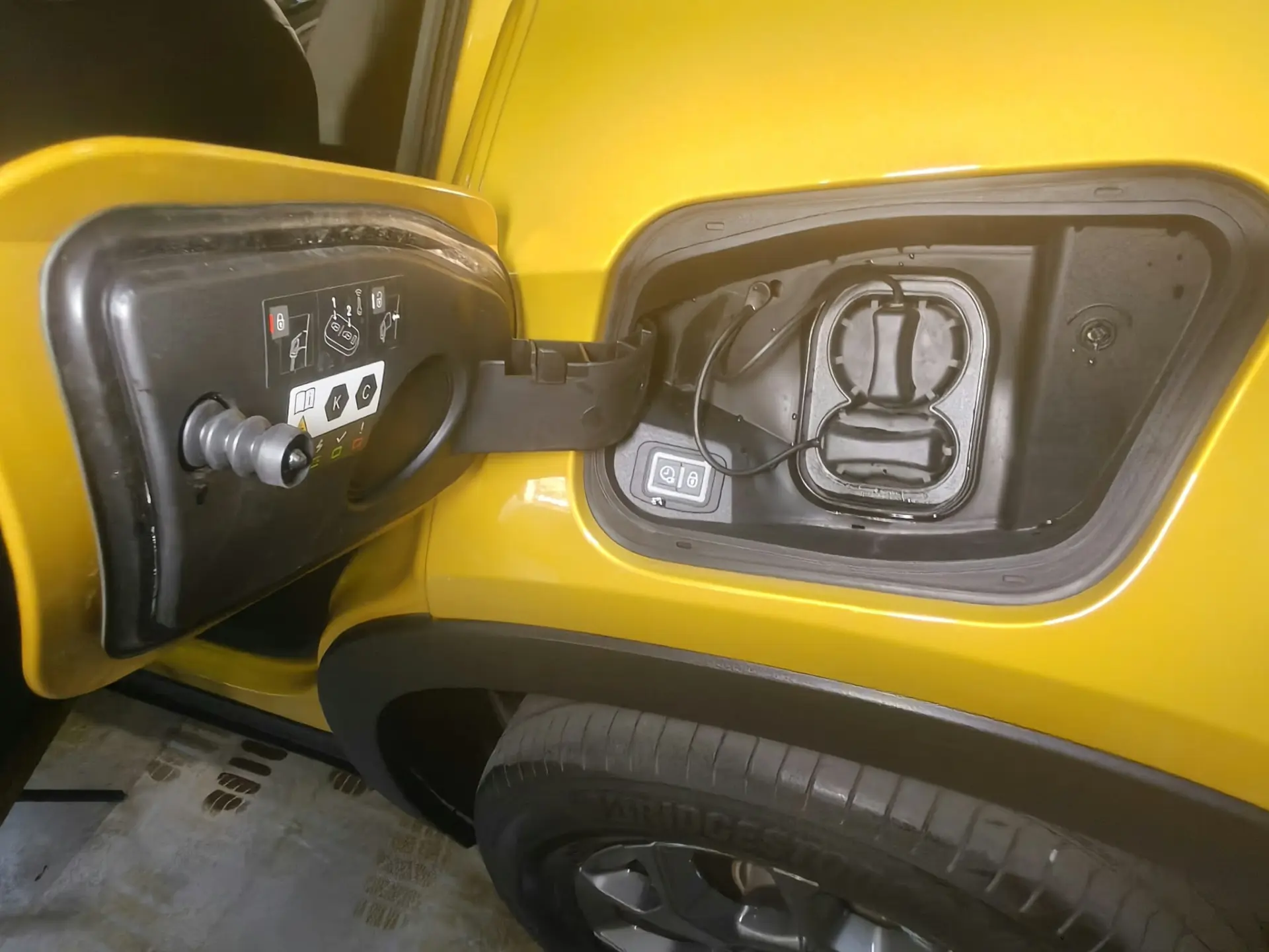 Jeep Avenger 54 kWh Longitude 8