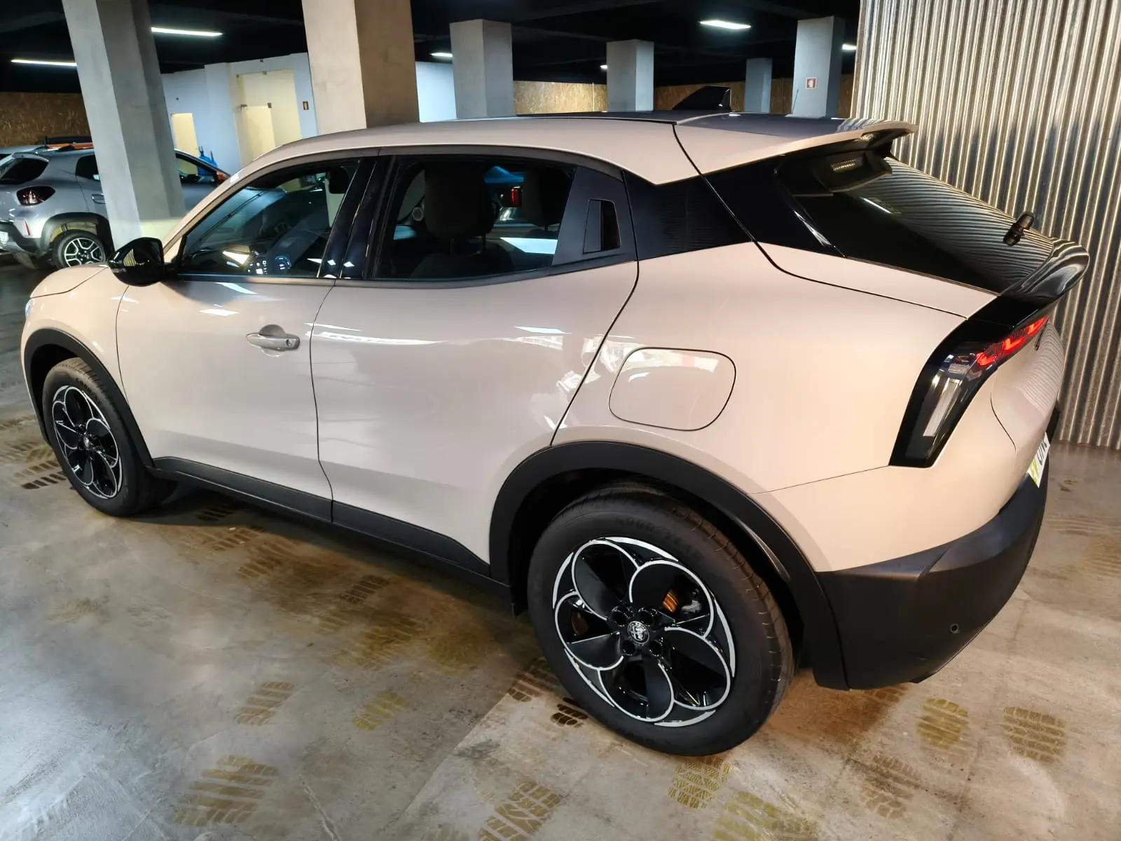 Alfa Romeo Junior Elletrica 50 kWh 17
