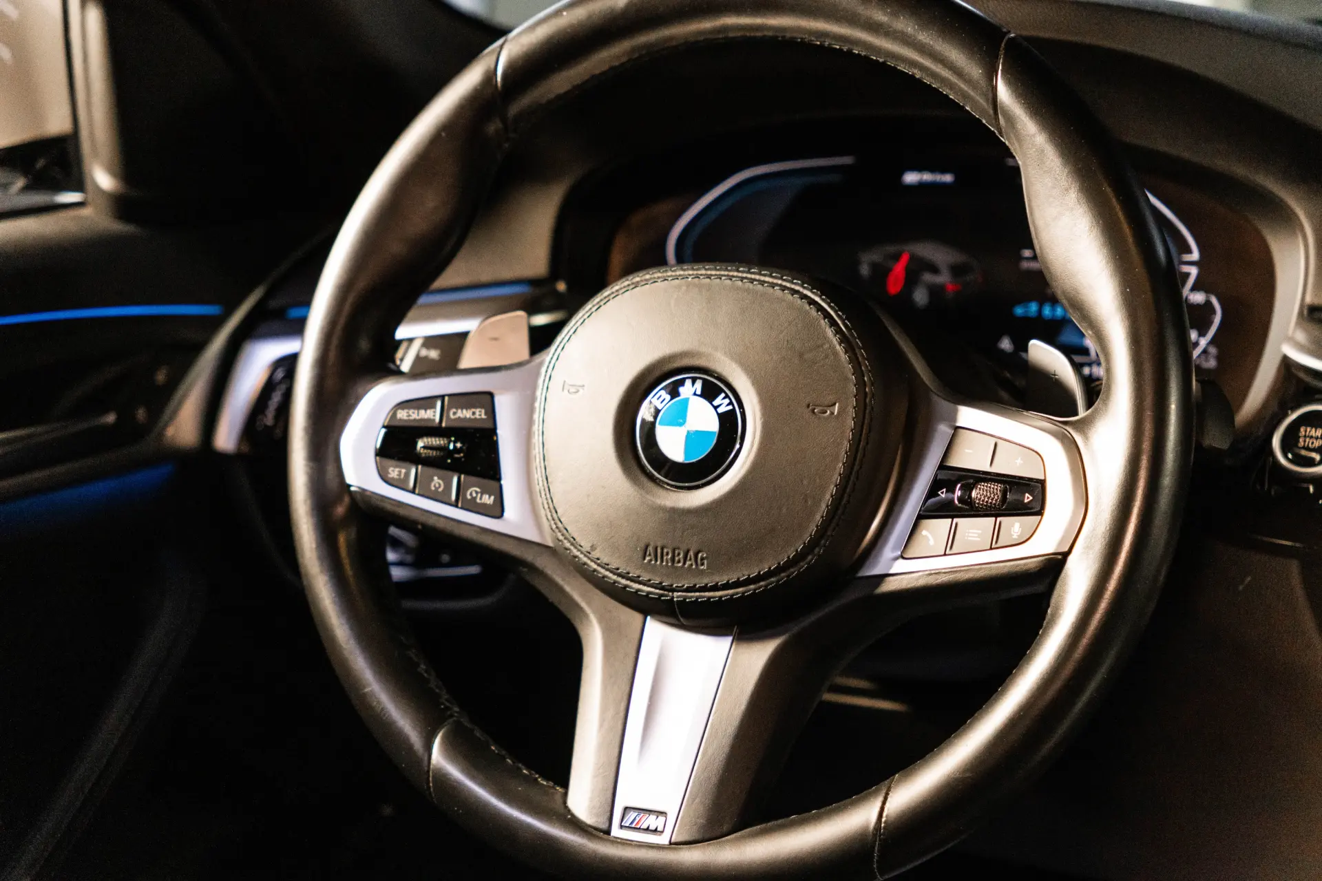 BMW 530 e Pack Desportivo M 20