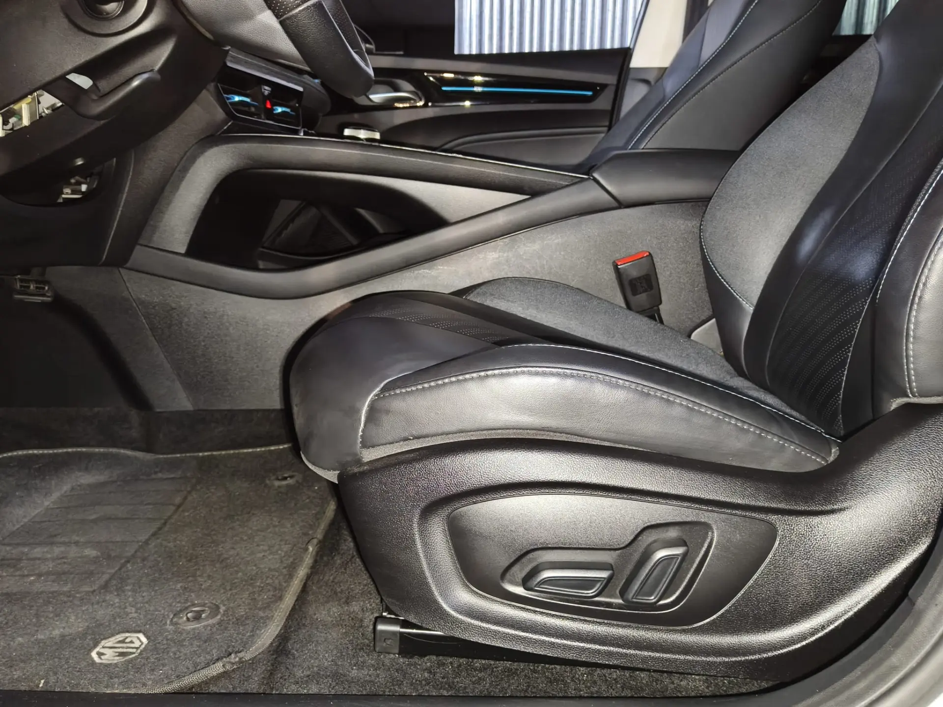 MG MG5 61 kWh Luxury 14