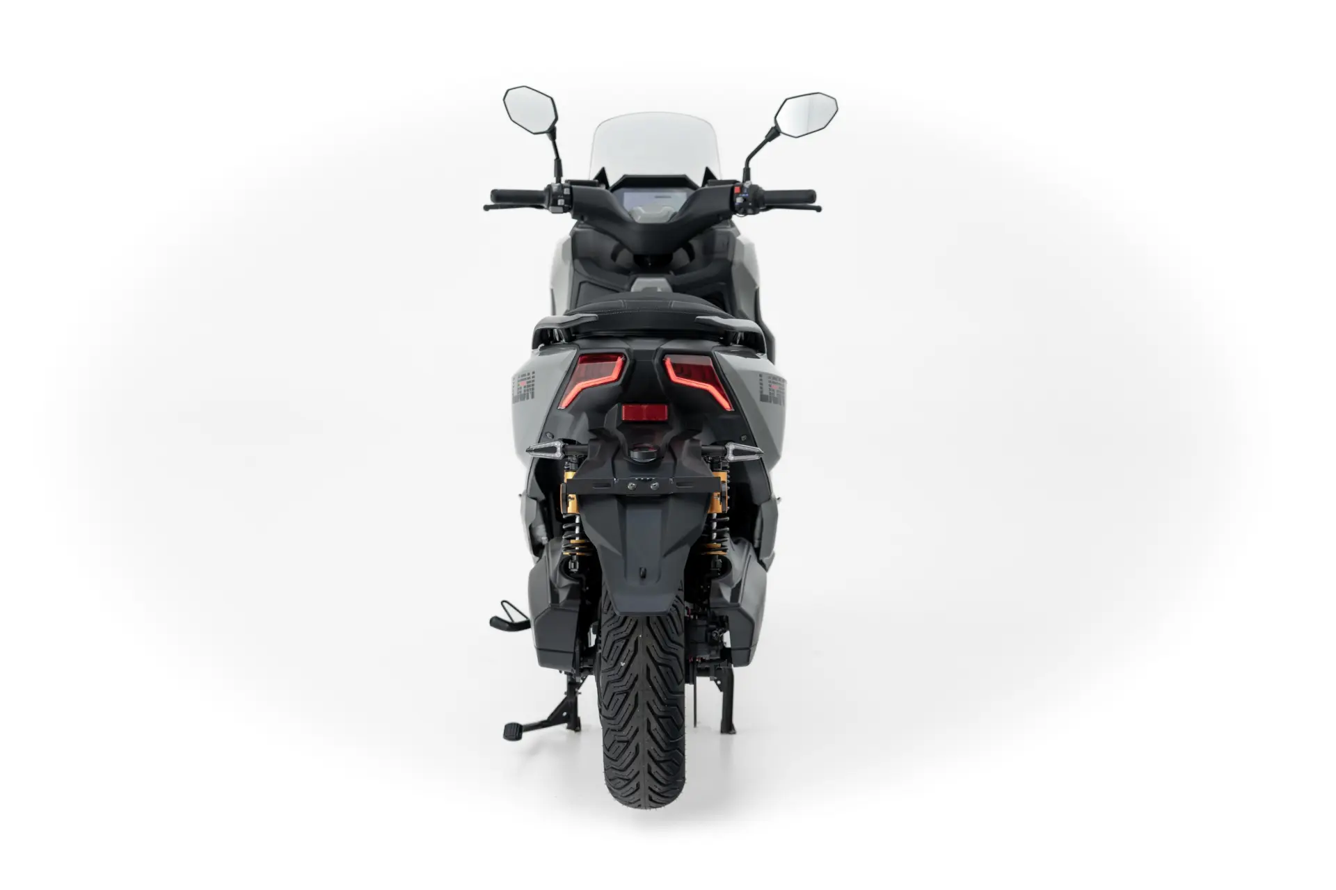Efun Lion 180 4
