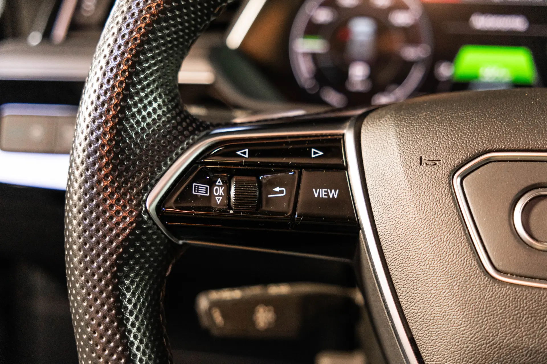 Audi e-tron 55 quattro 23