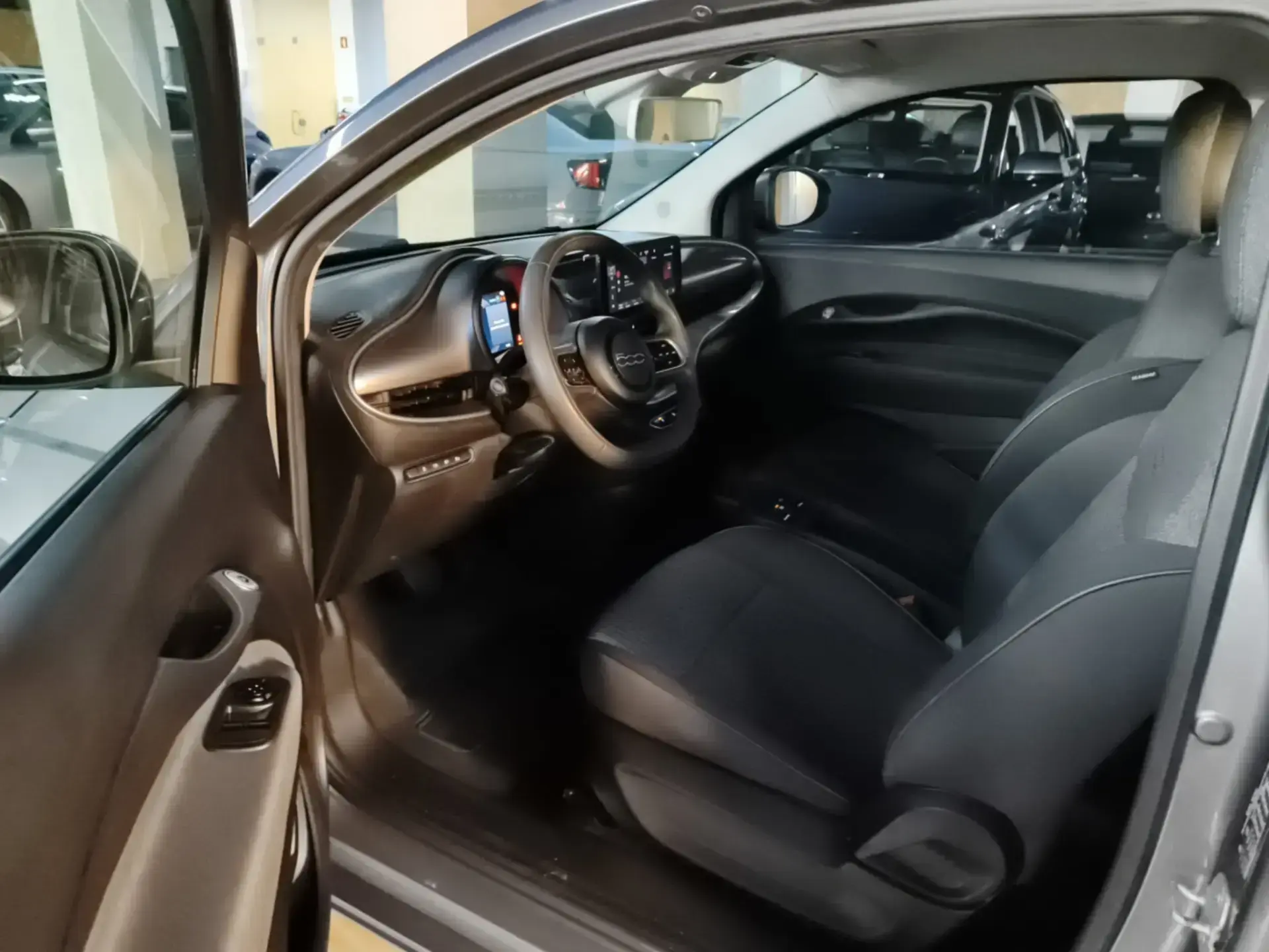 Fiat 500e 42 kWh Icon 24
