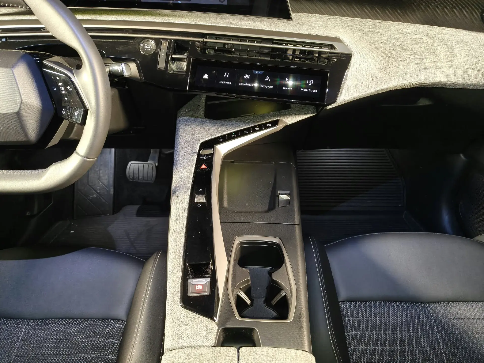Peugeot E-3008 73 kWh Allure 30