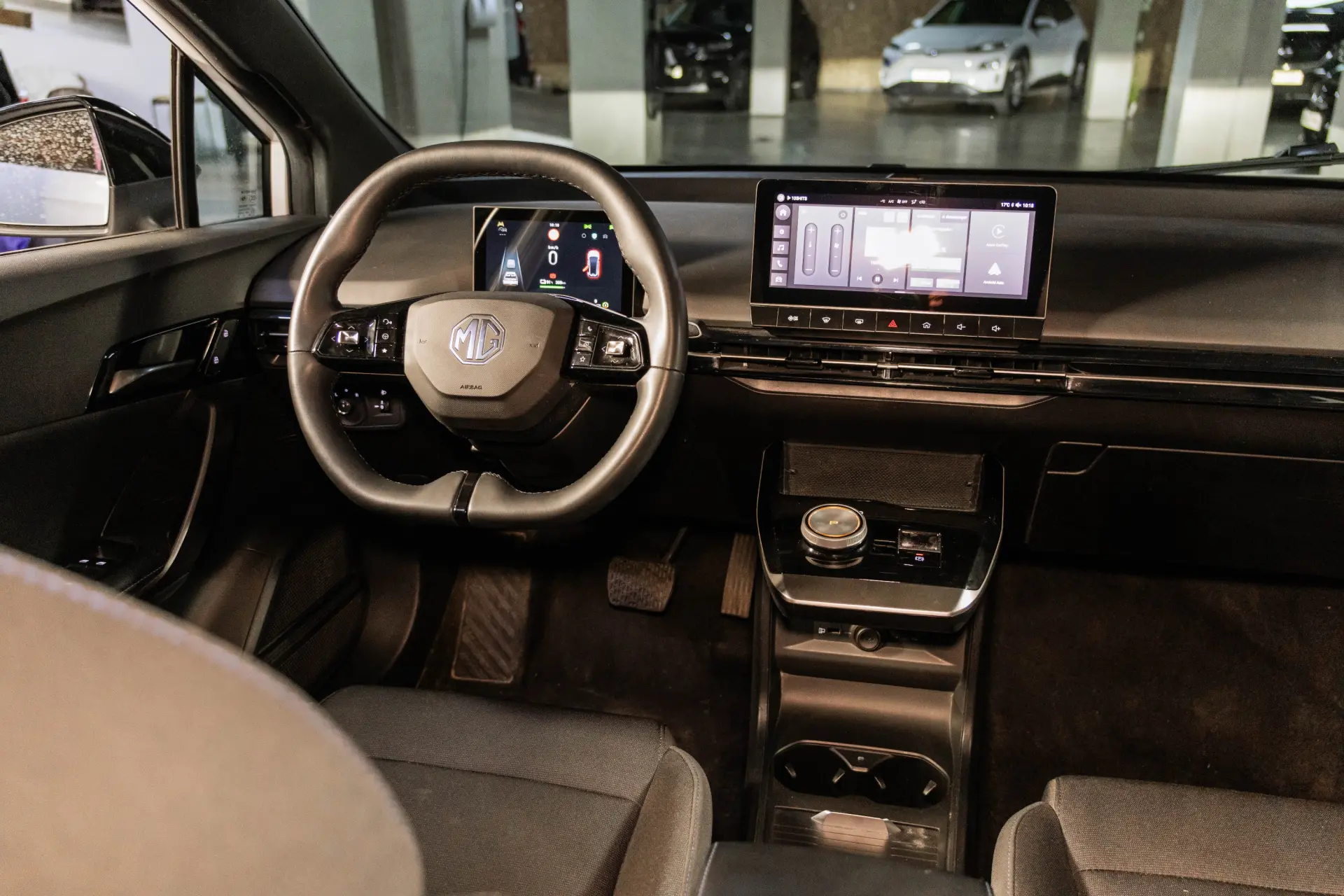 MG MG4 64 kWh Comfort 13