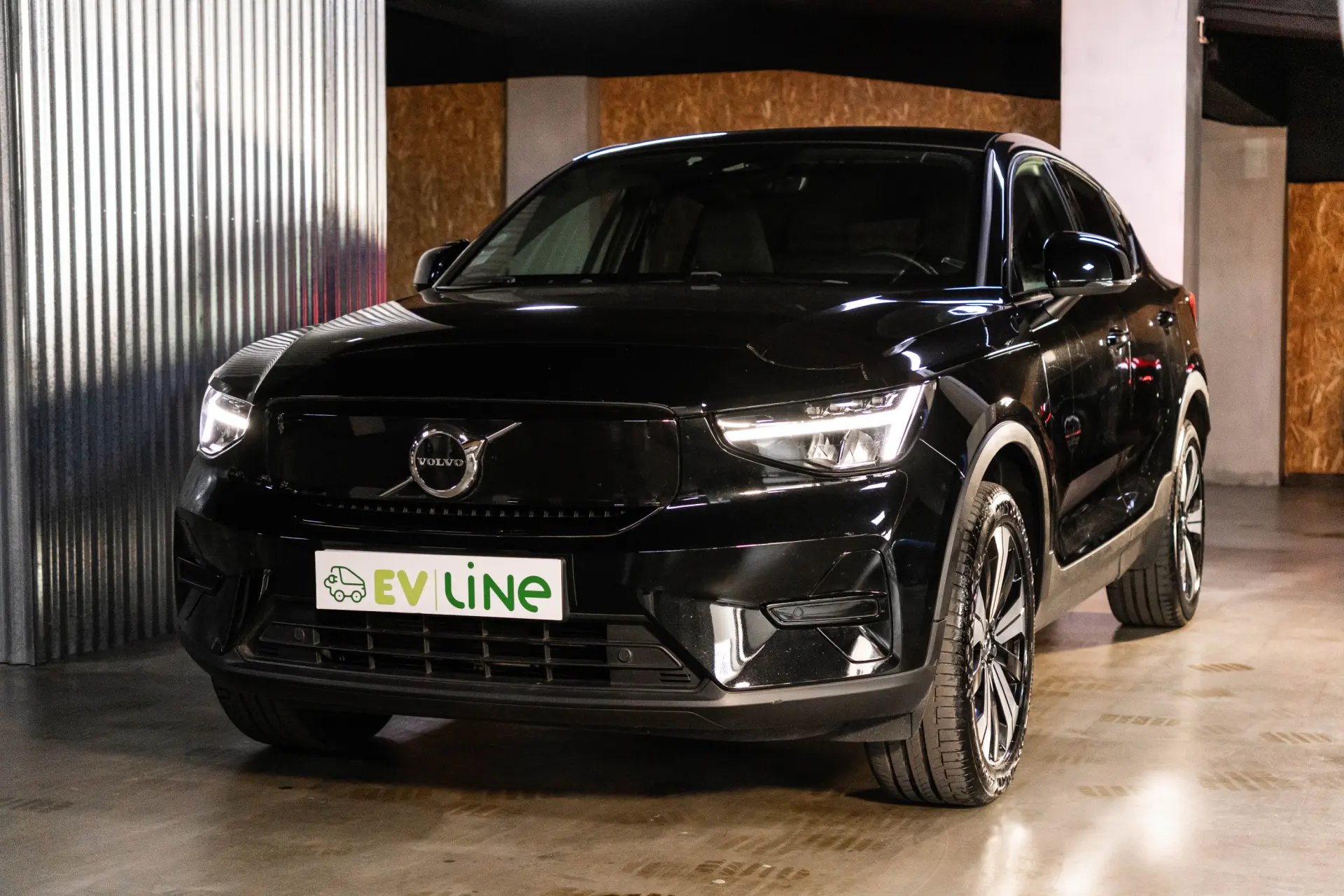 Volvo C40 Recharge 69 kWh Single Motor RWD Core 4