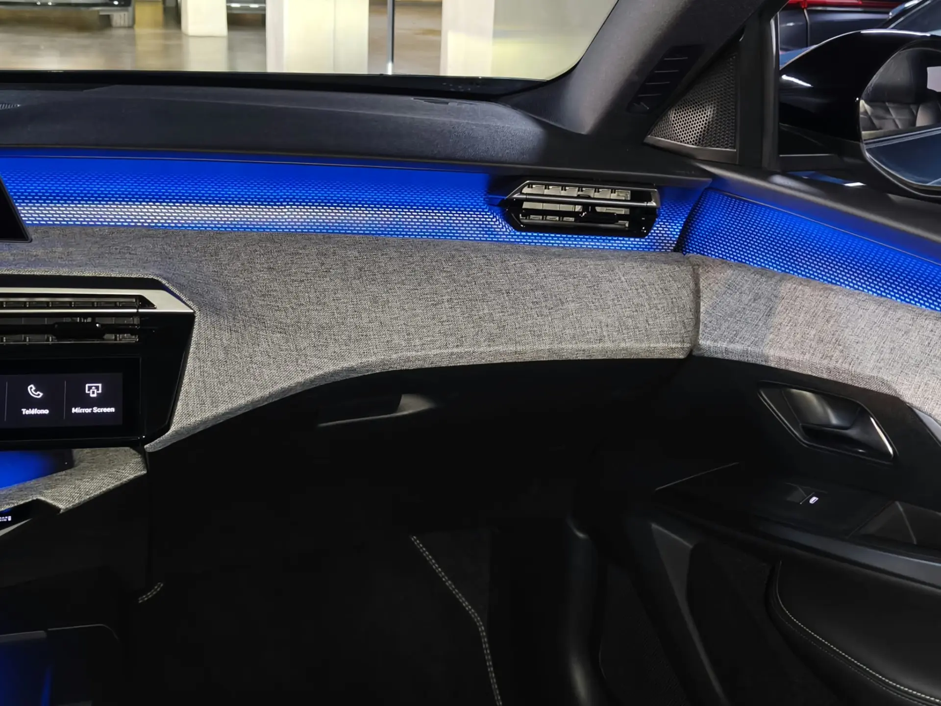 Peugeot E-5008 210 GT Exclusive 31