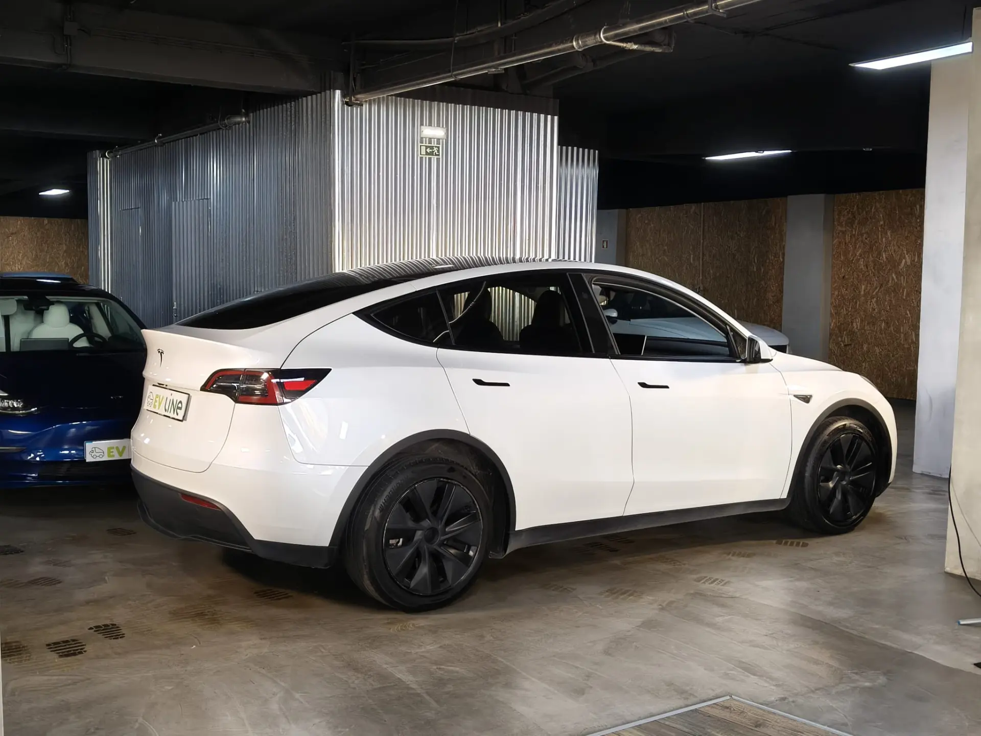 Tesla Model Y RWD 9