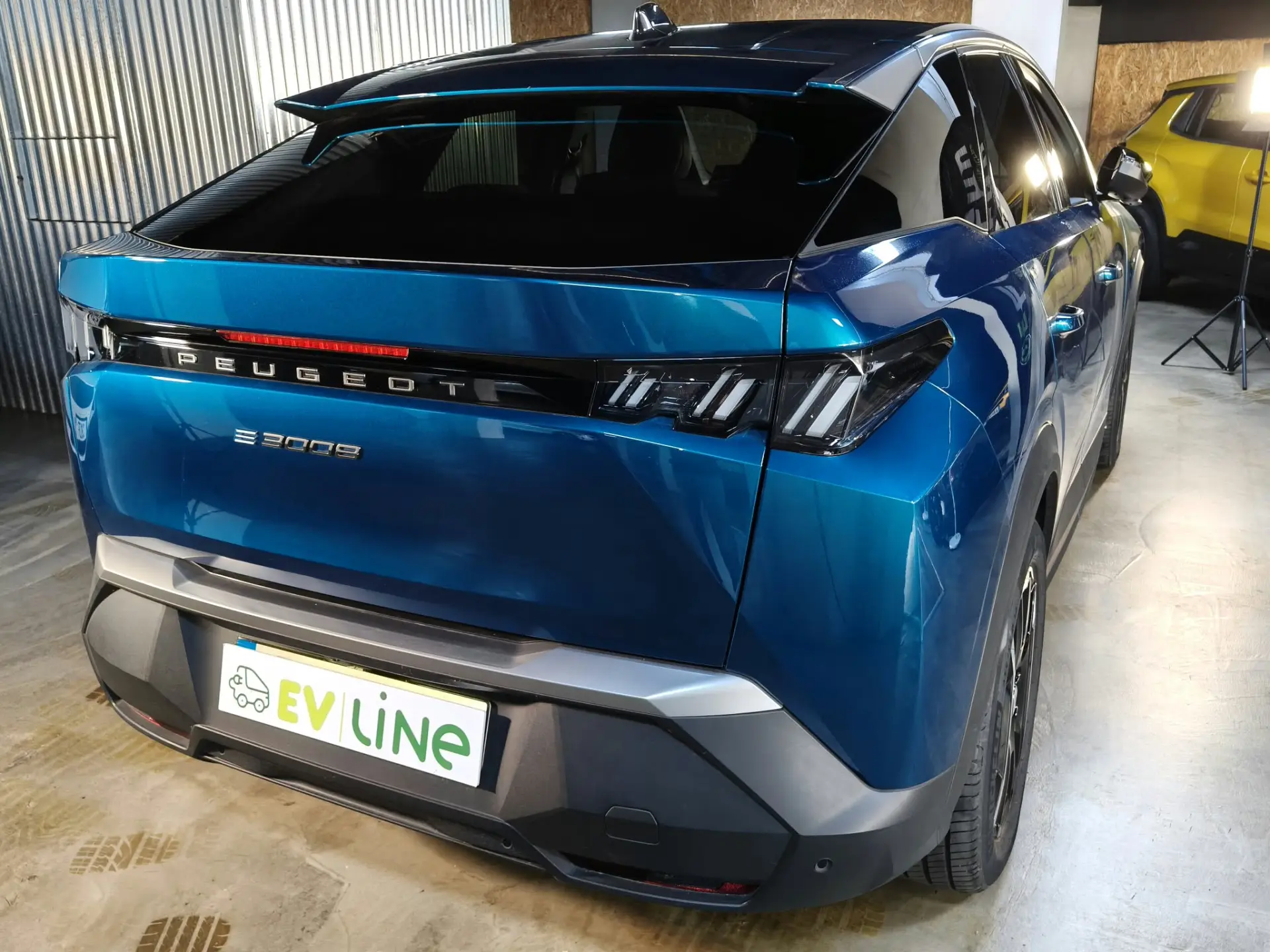 Peugeot E-3008 73 kWh Allure 14