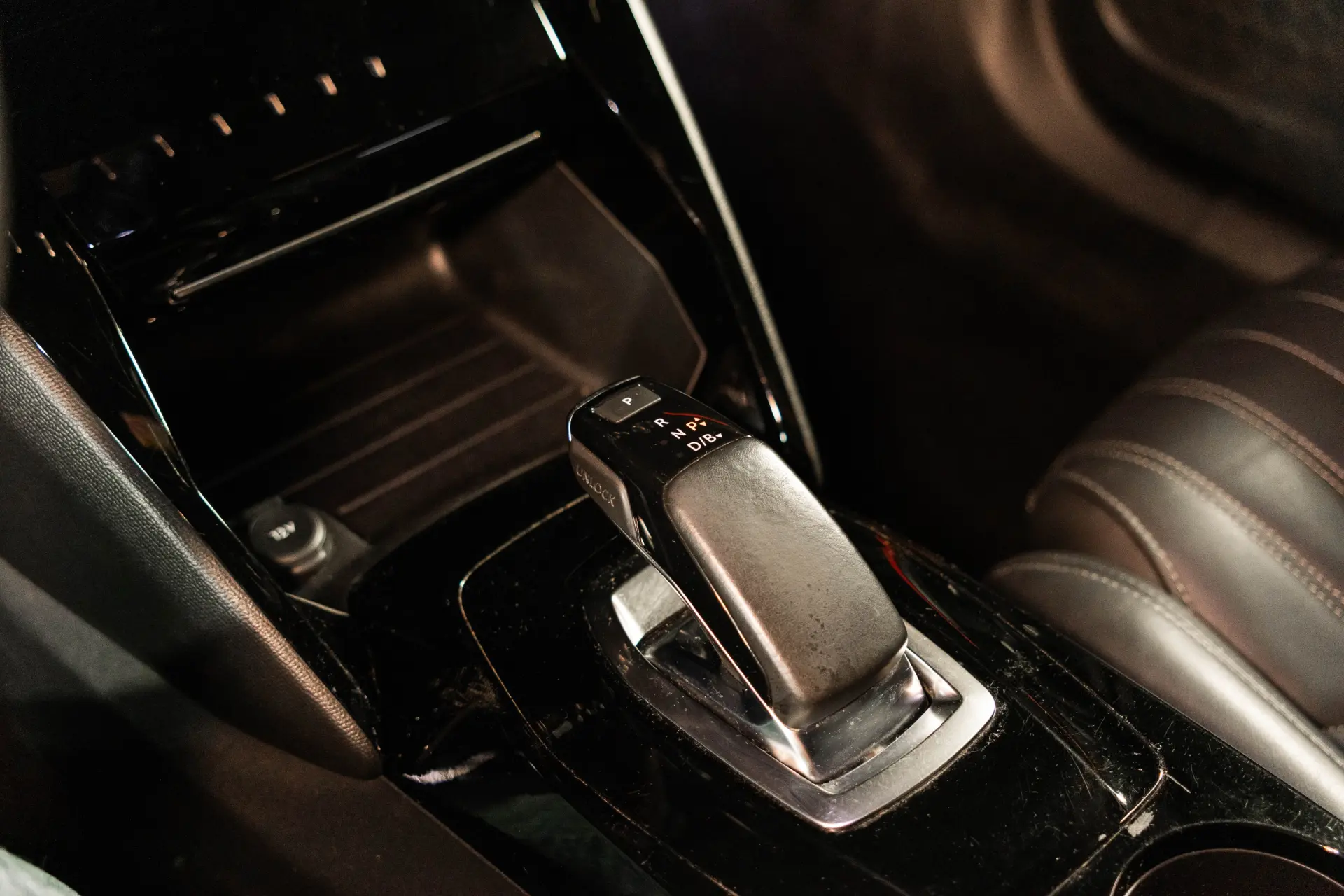 Peugeot e-2008 GT Pack 25