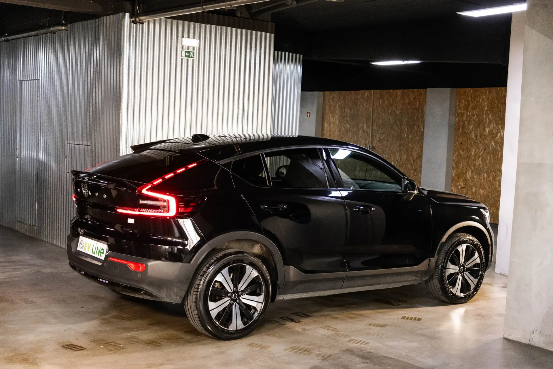 Volvo C40 Recharge 69 kWh Single Motor RWD Core 7