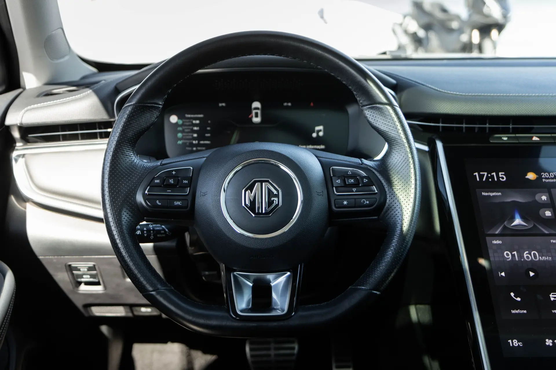 MG Marvel R 70 kWh Luxury 27