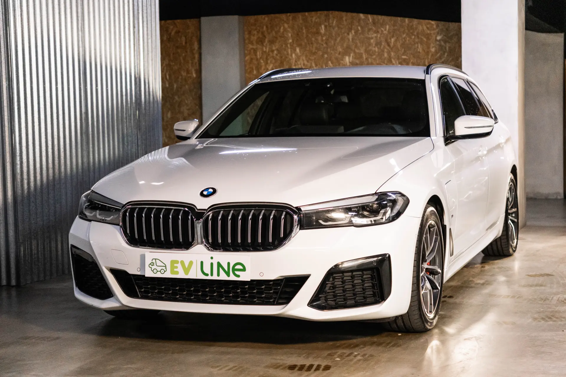 BMW 530 e Pack Desportivo M 3