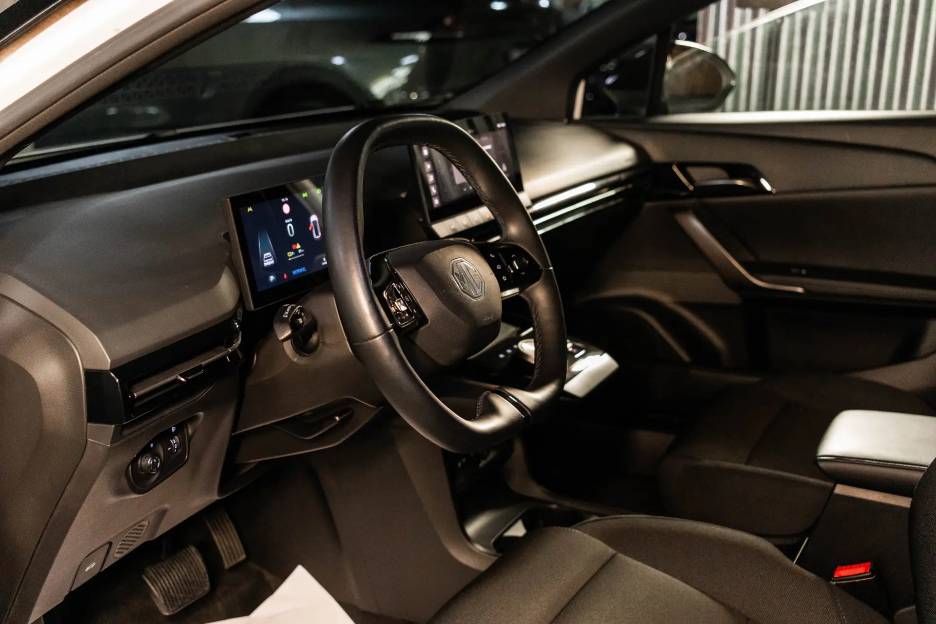 MG MG4 64 kWh Comfort 18