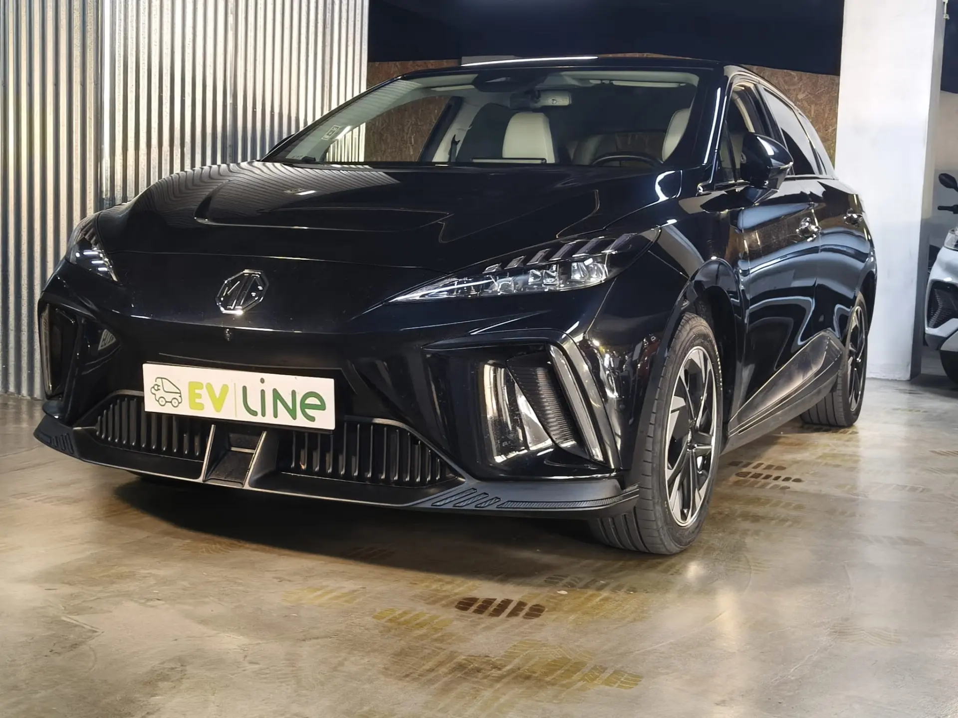 MG MG4 64 kWh Luxury 3