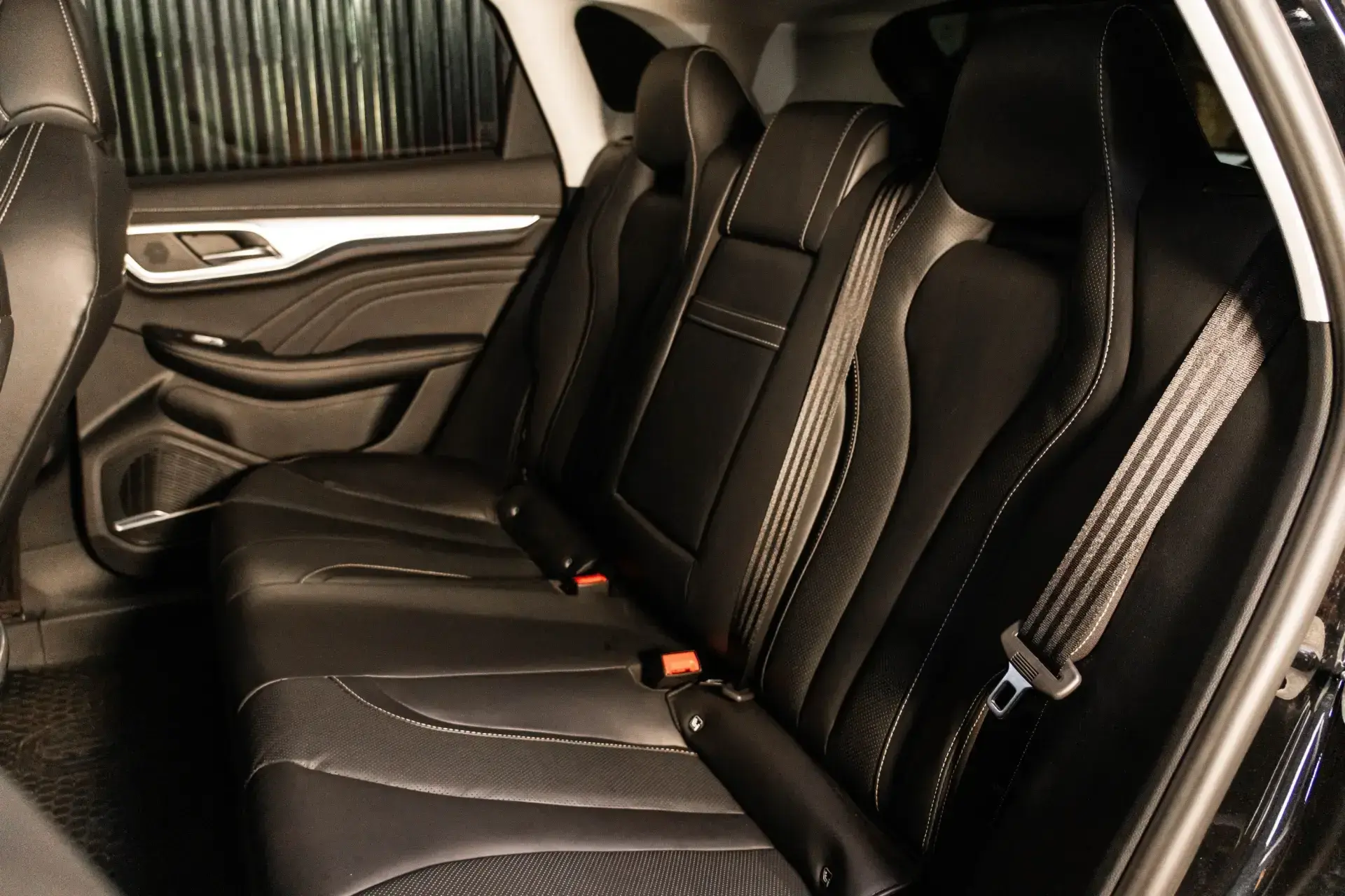 MG Marvel R 70 kWh Luxury 33