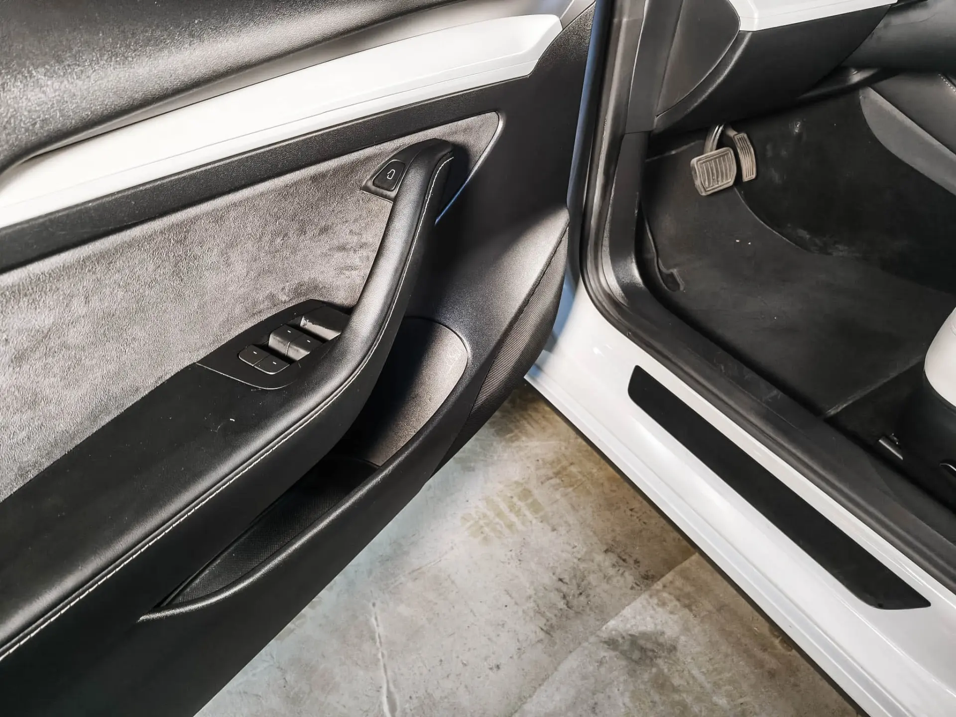 Tesla Model 3 Long Range Tração Integral 28