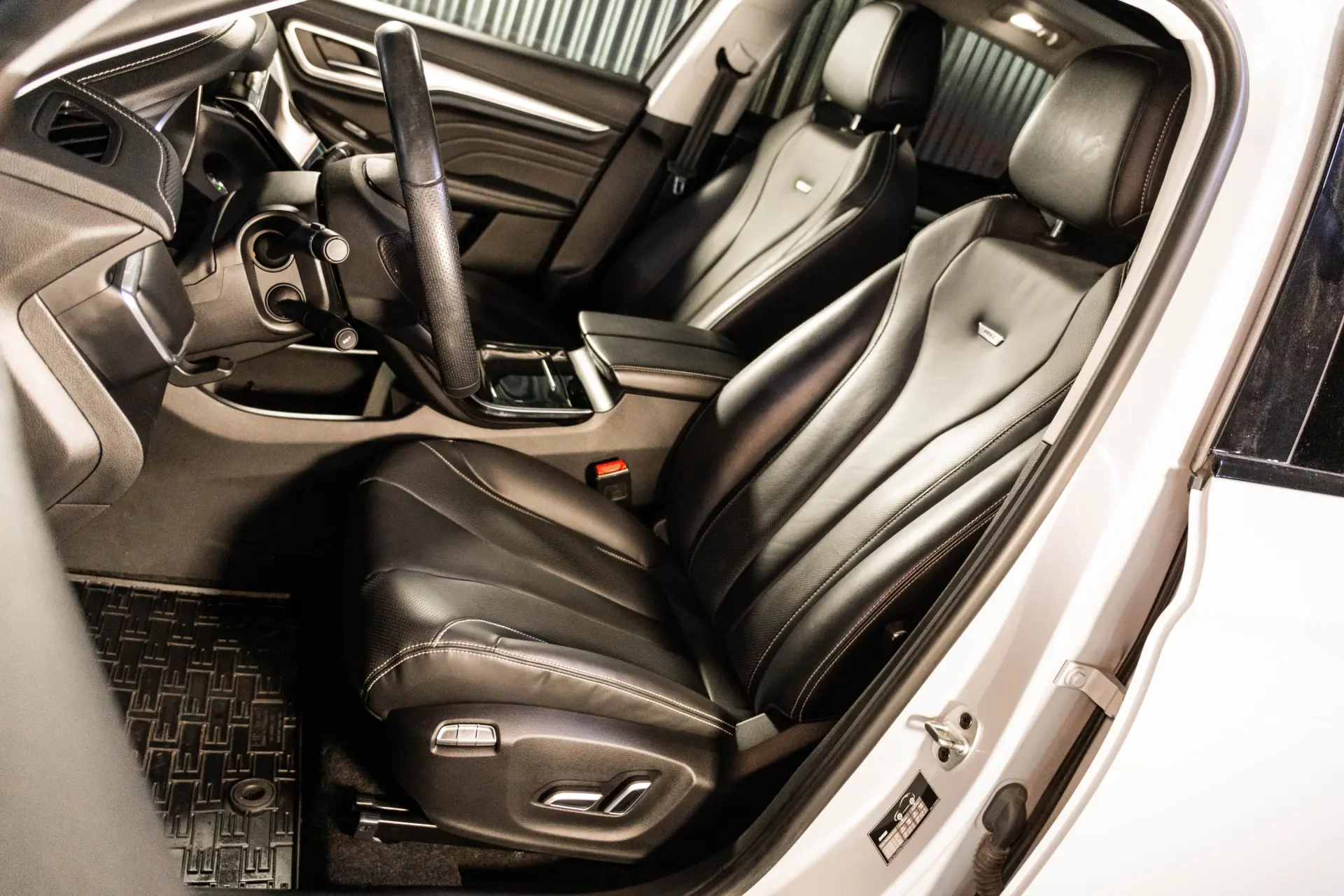 MG Marvel R 70 kWh Luxury 31