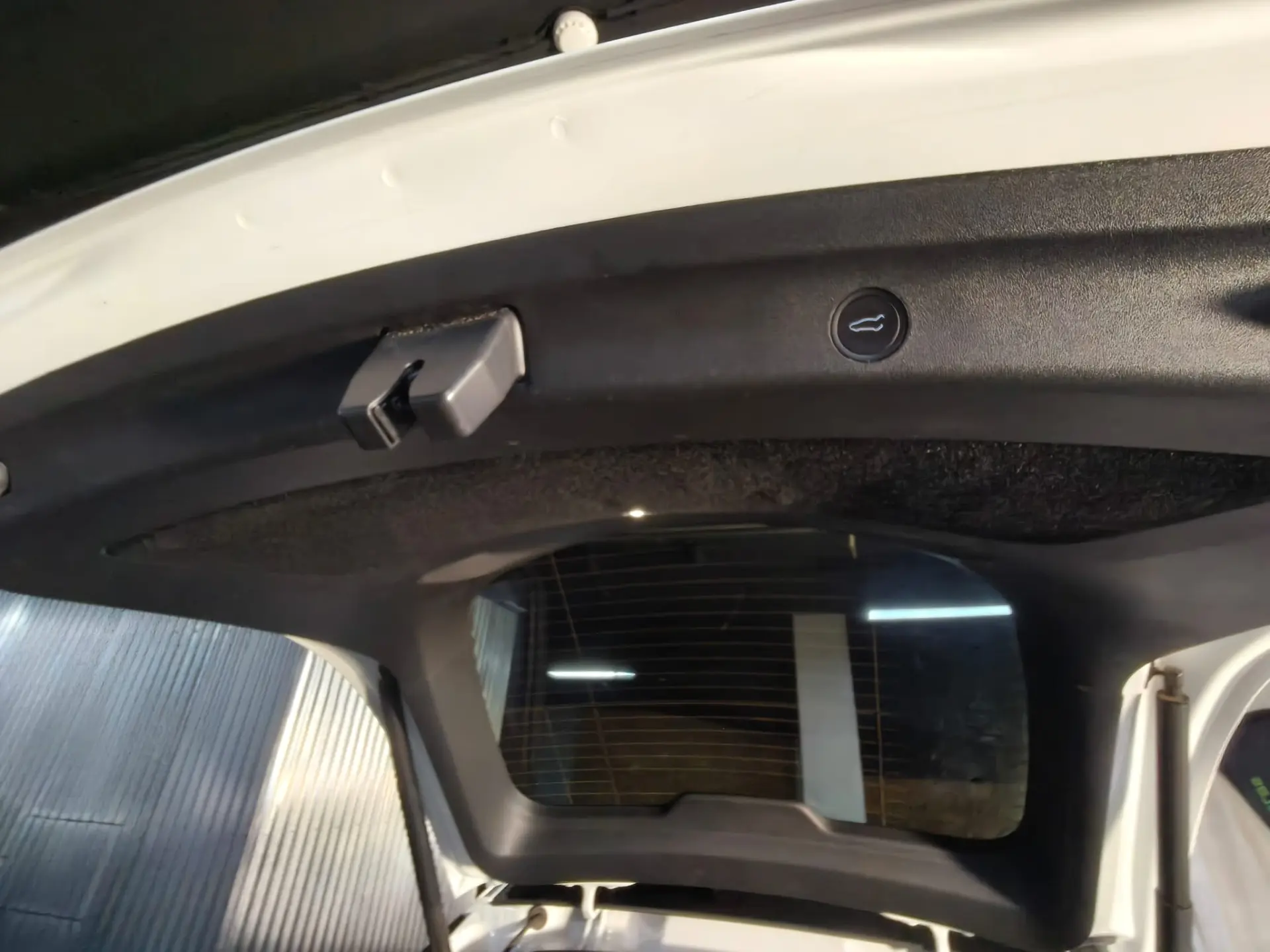 Tesla Model Y RWD 17