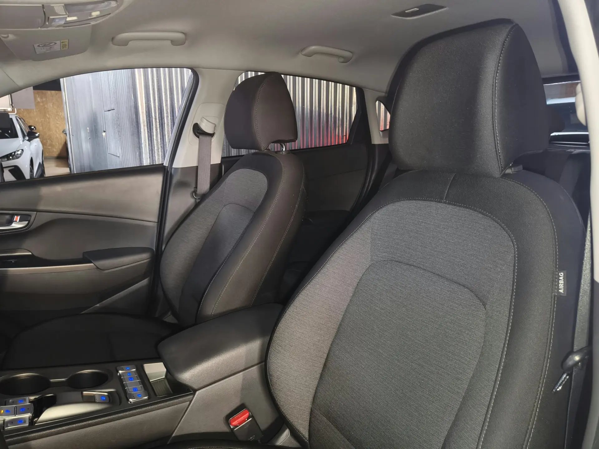 Hyundai Kauai 64 kWh Vanguard 18