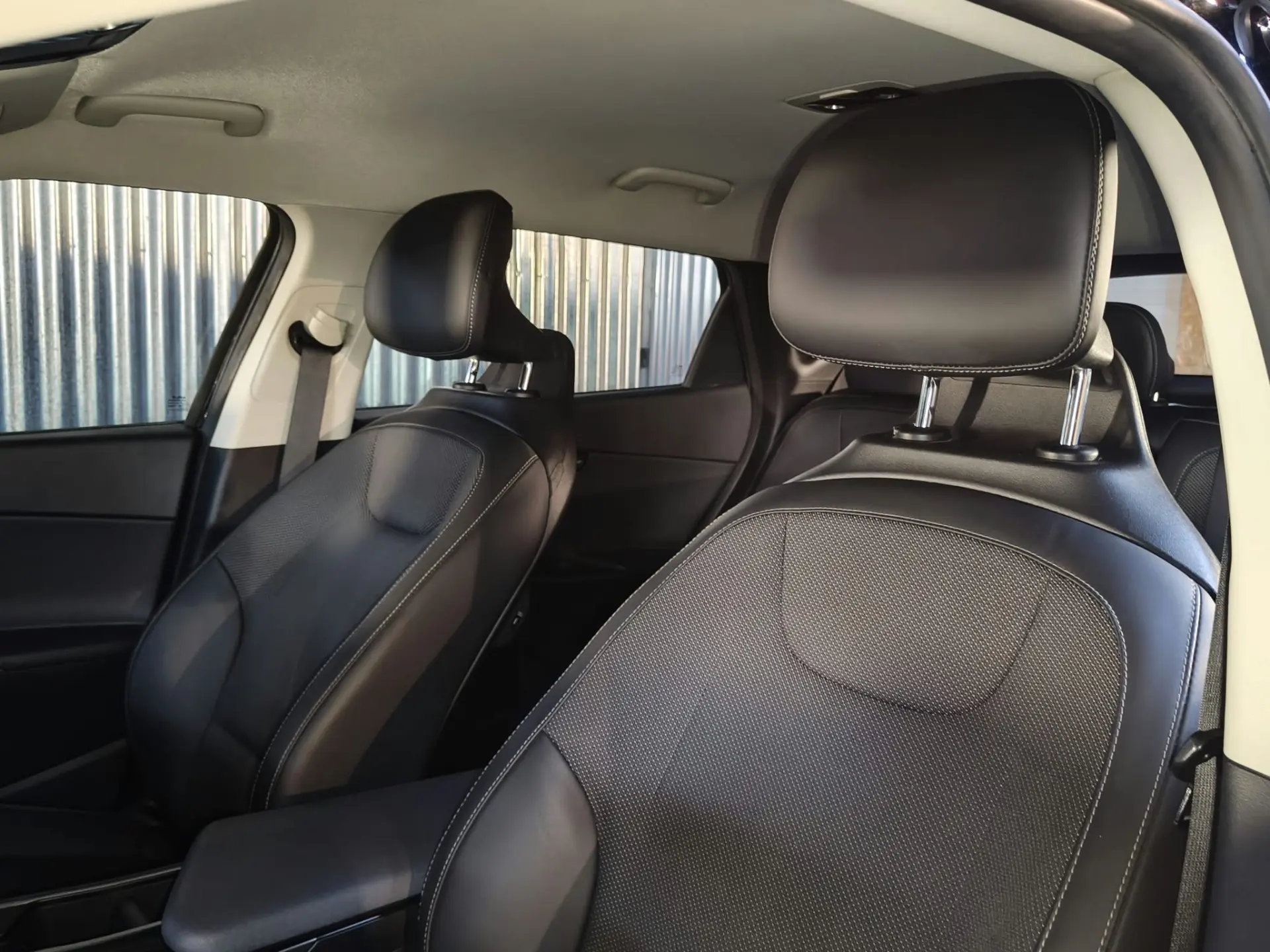 Kia EV6 77,4-kWh Business 18