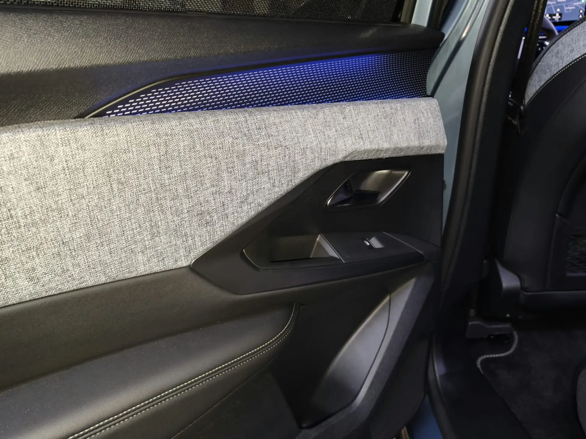 Peugeot E-5008 210 GT Exclusive 39