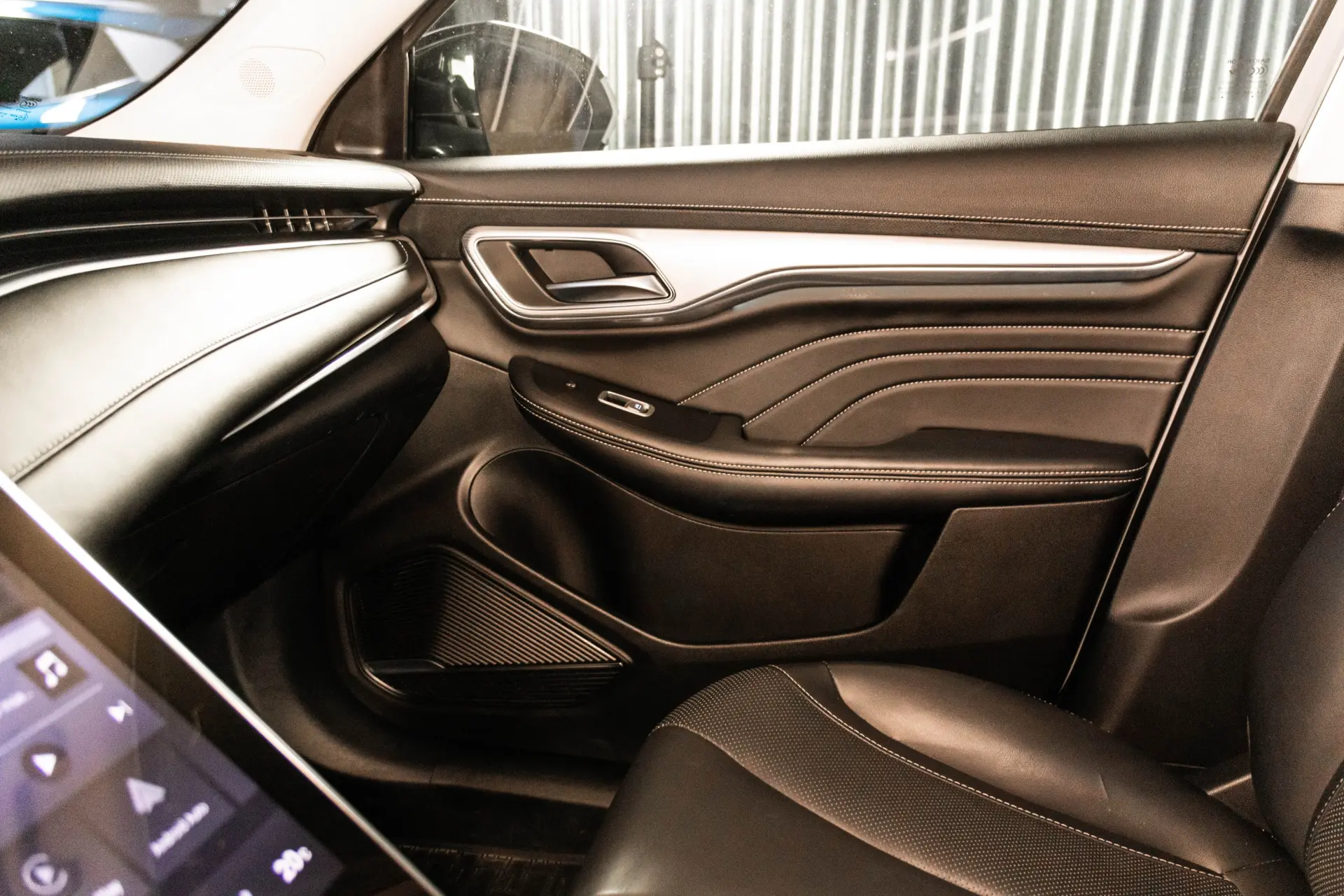 MG Marvel R 70 kWh Luxury 30