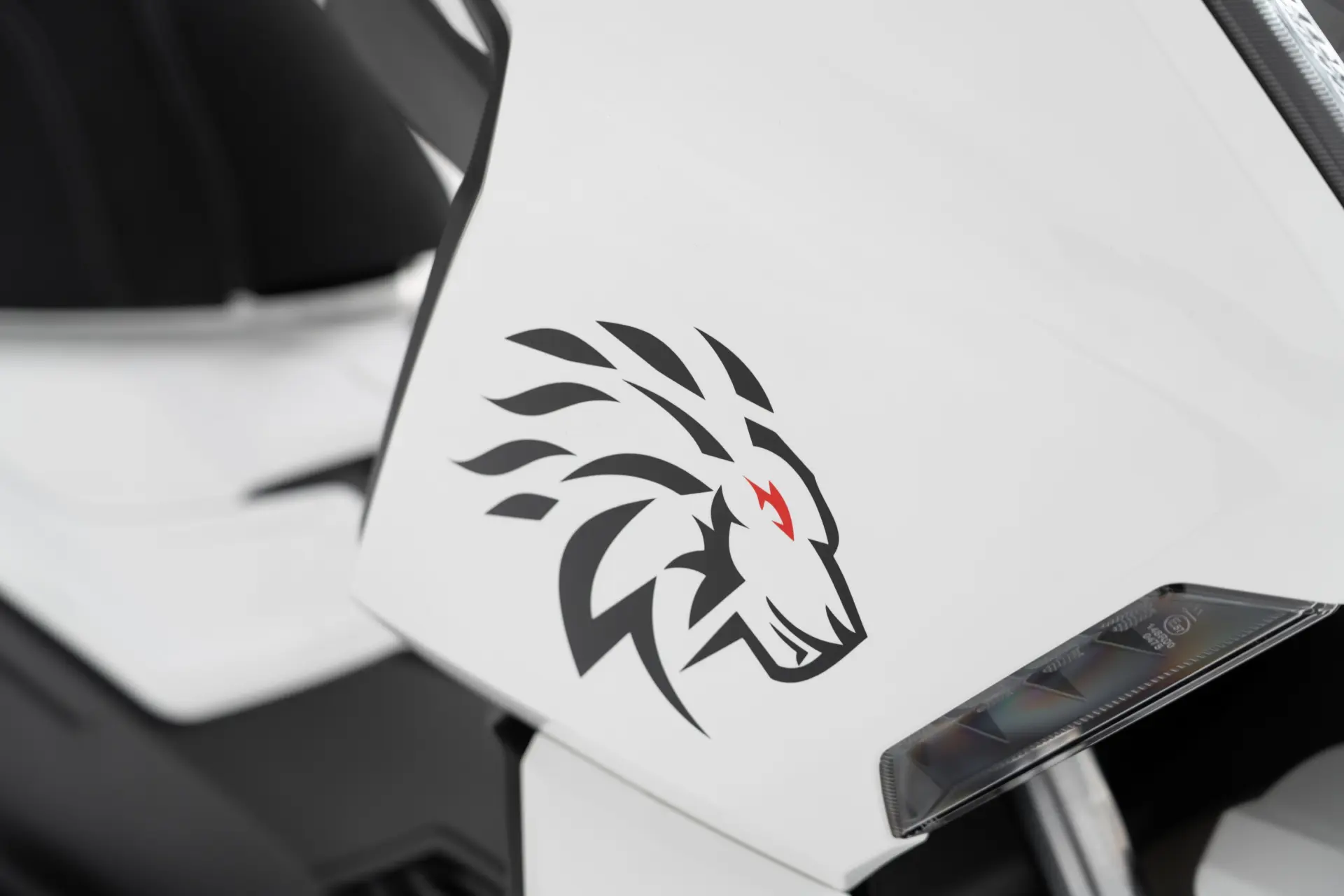 Efun Lion 180 7