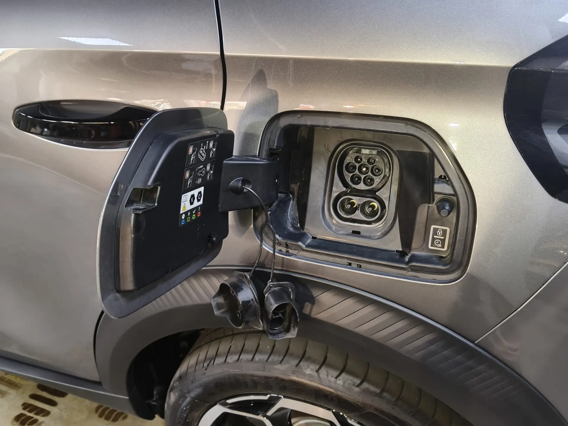 Citroen e-C3 44 kWh Autonomia Conforto Max 24